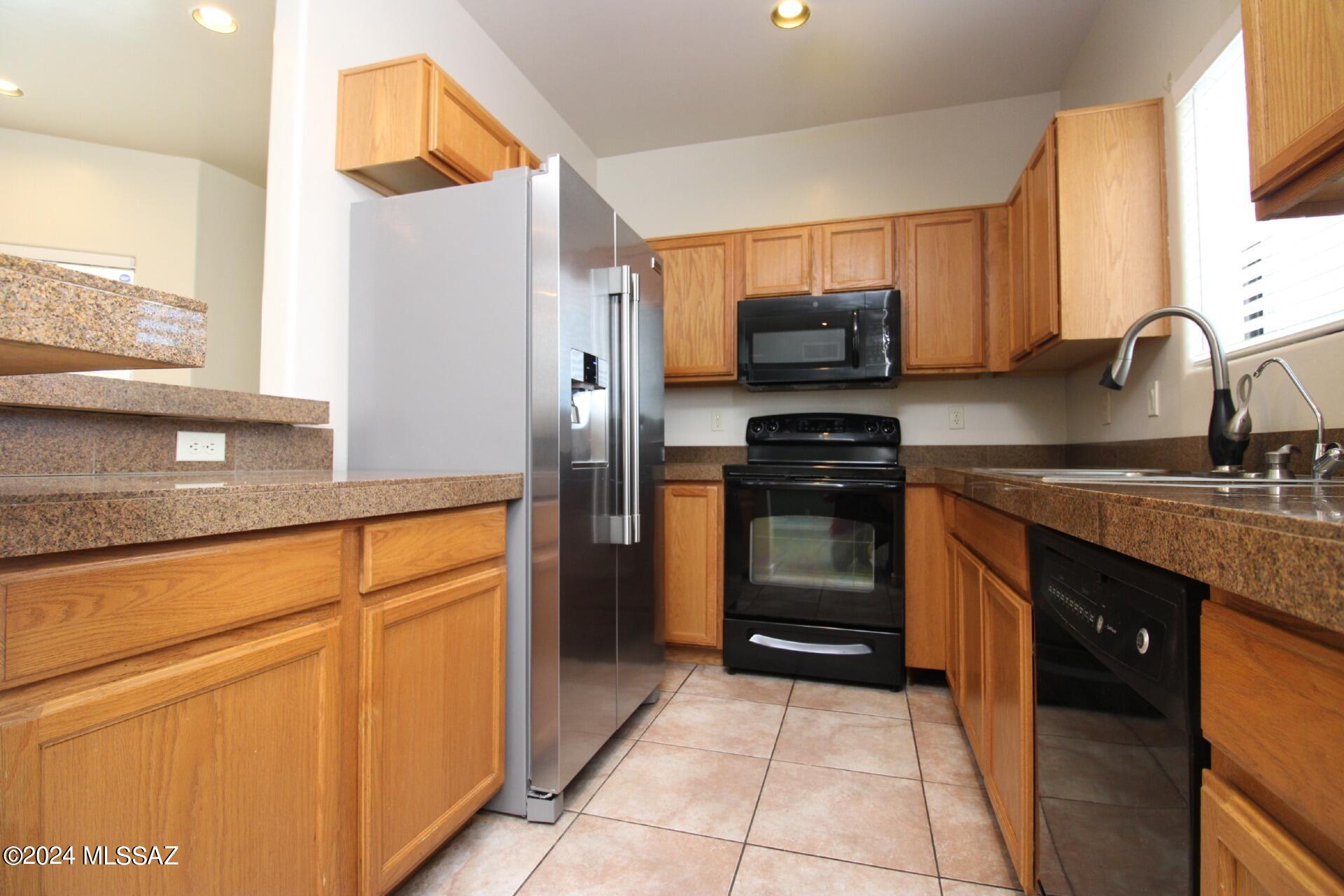 Dos Tiburones Townhouses (1-34) - Residential Lease