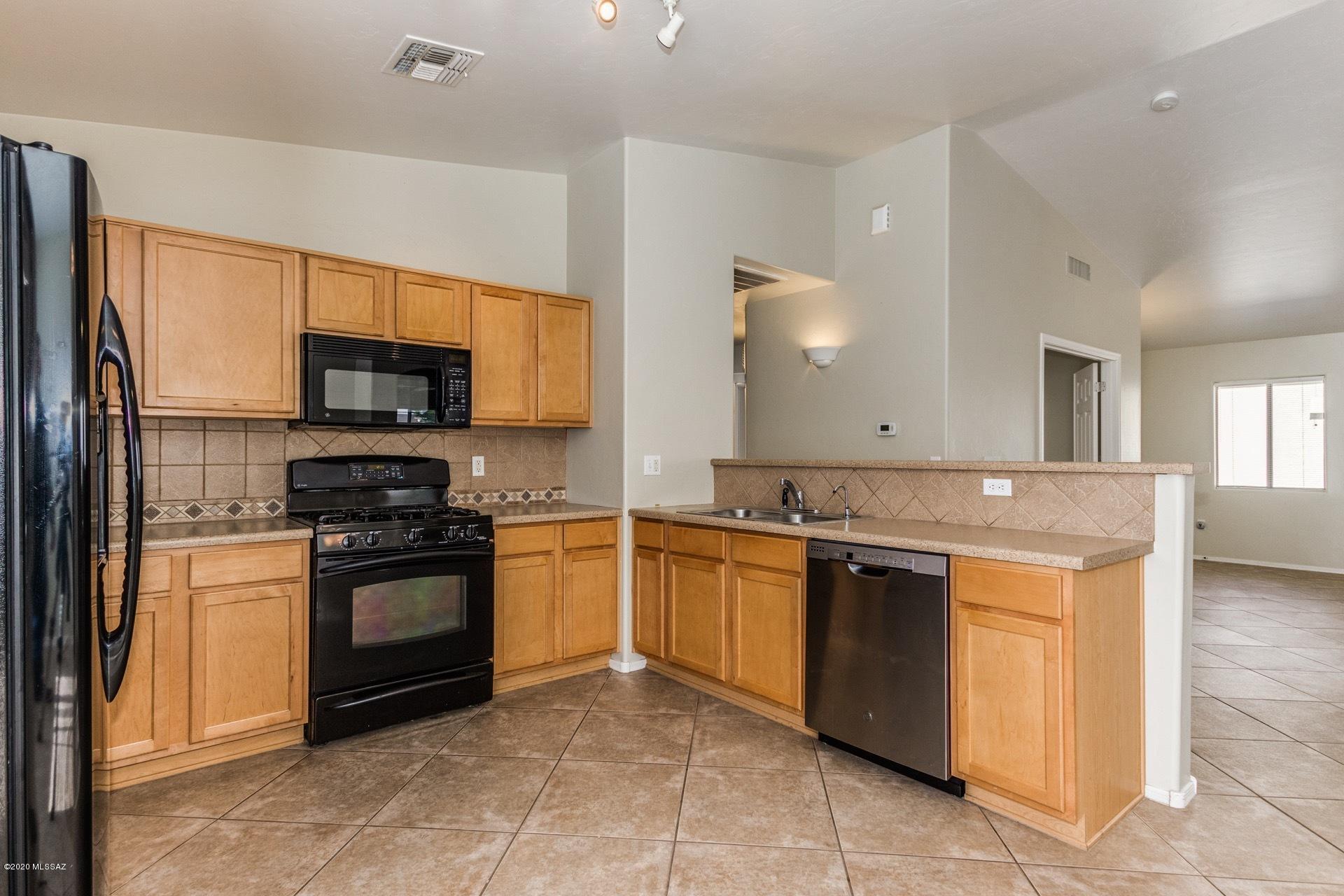 Rancho Del Lago (101-206) - Residential