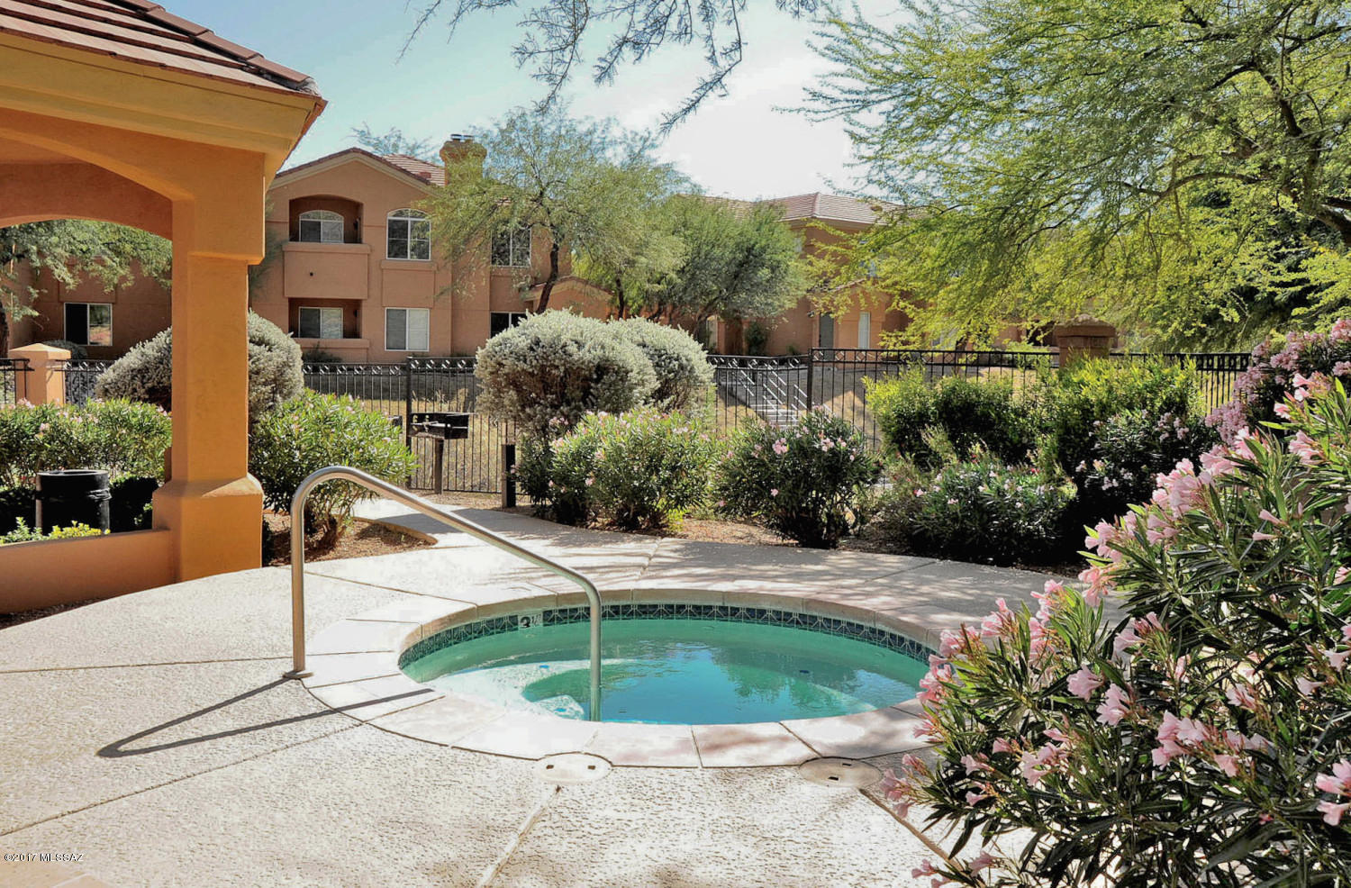 Pinnacle Canyon Condominium - Residential