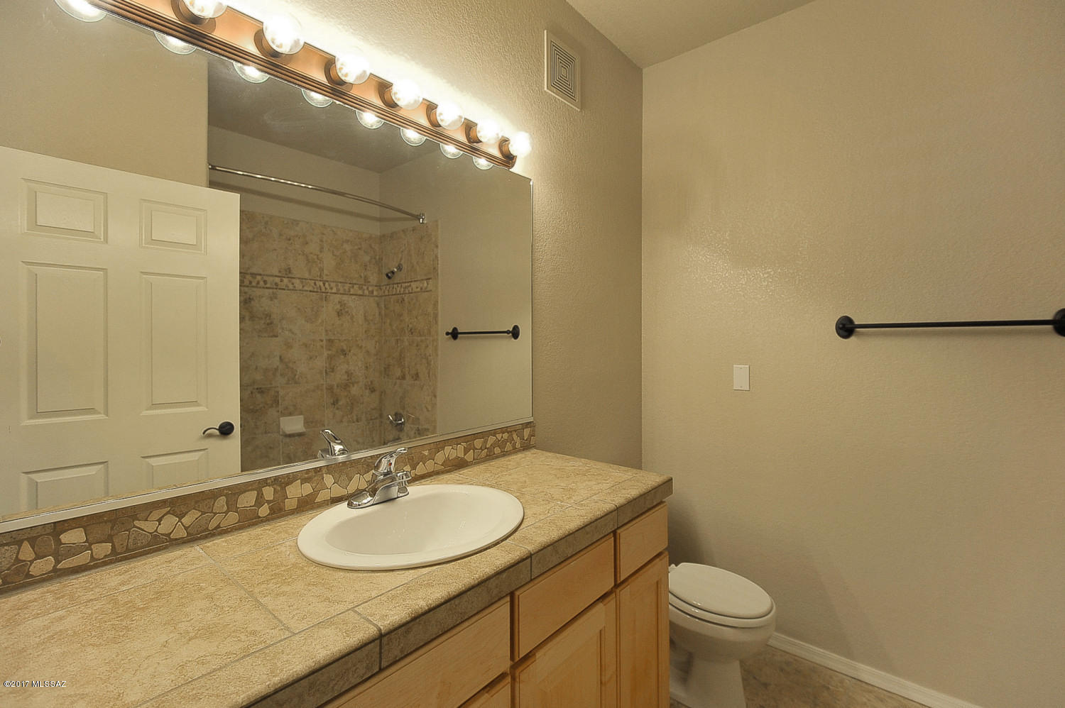 Pinnacle Canyon Condominium - Residential