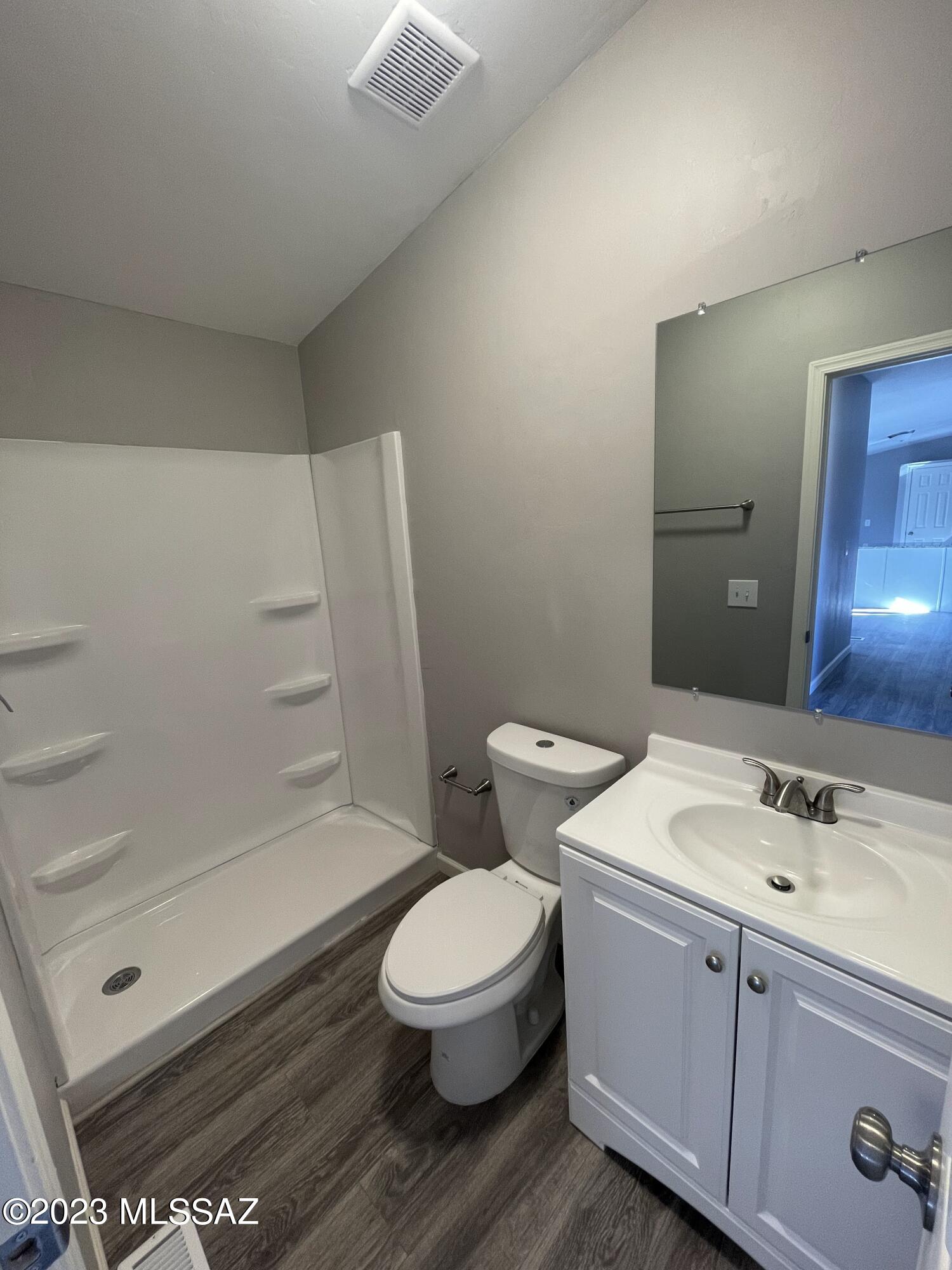 Country Club Terrace (1-108) - Residential