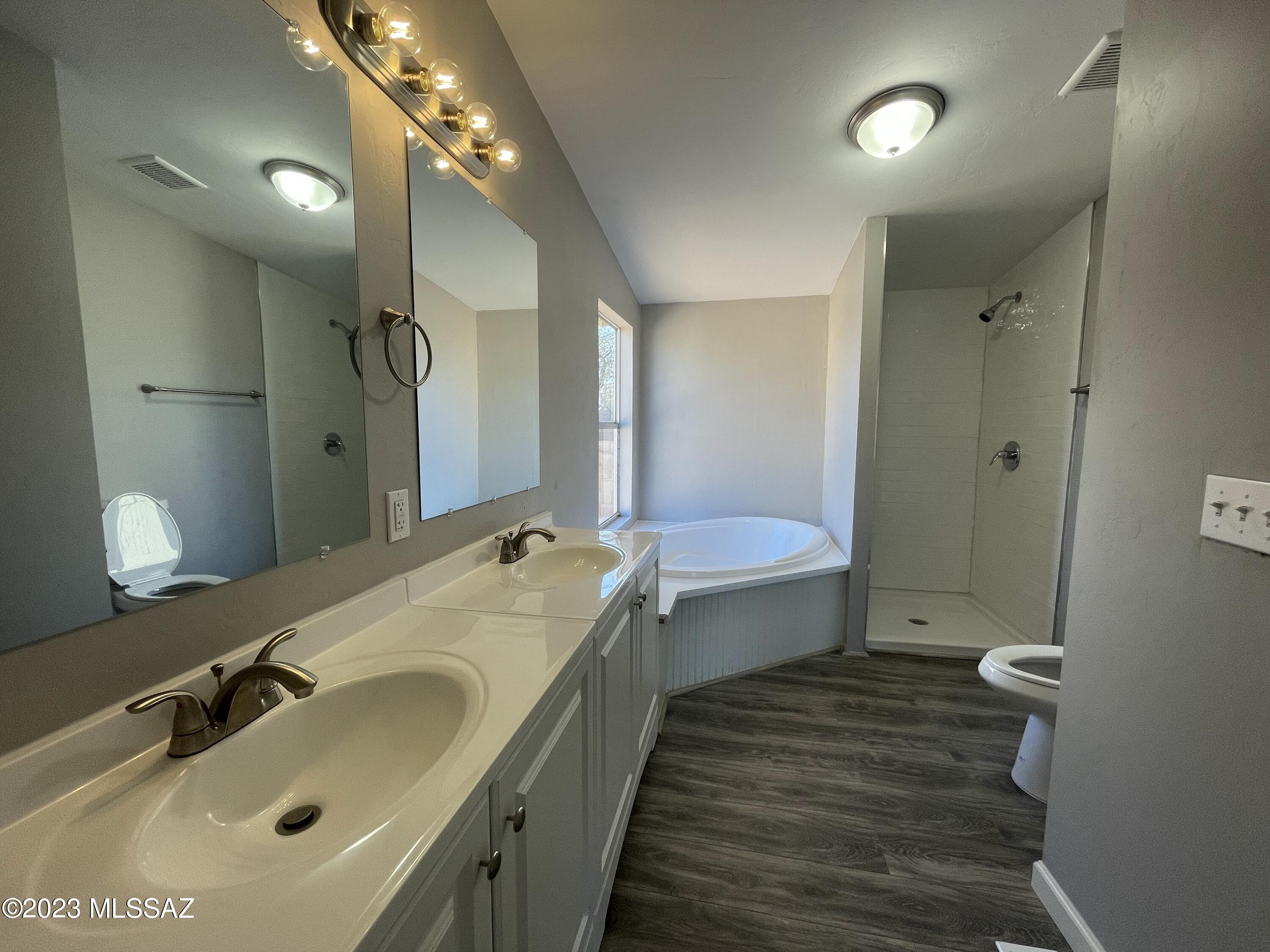 Country Club Terrace (1-108) - Residential