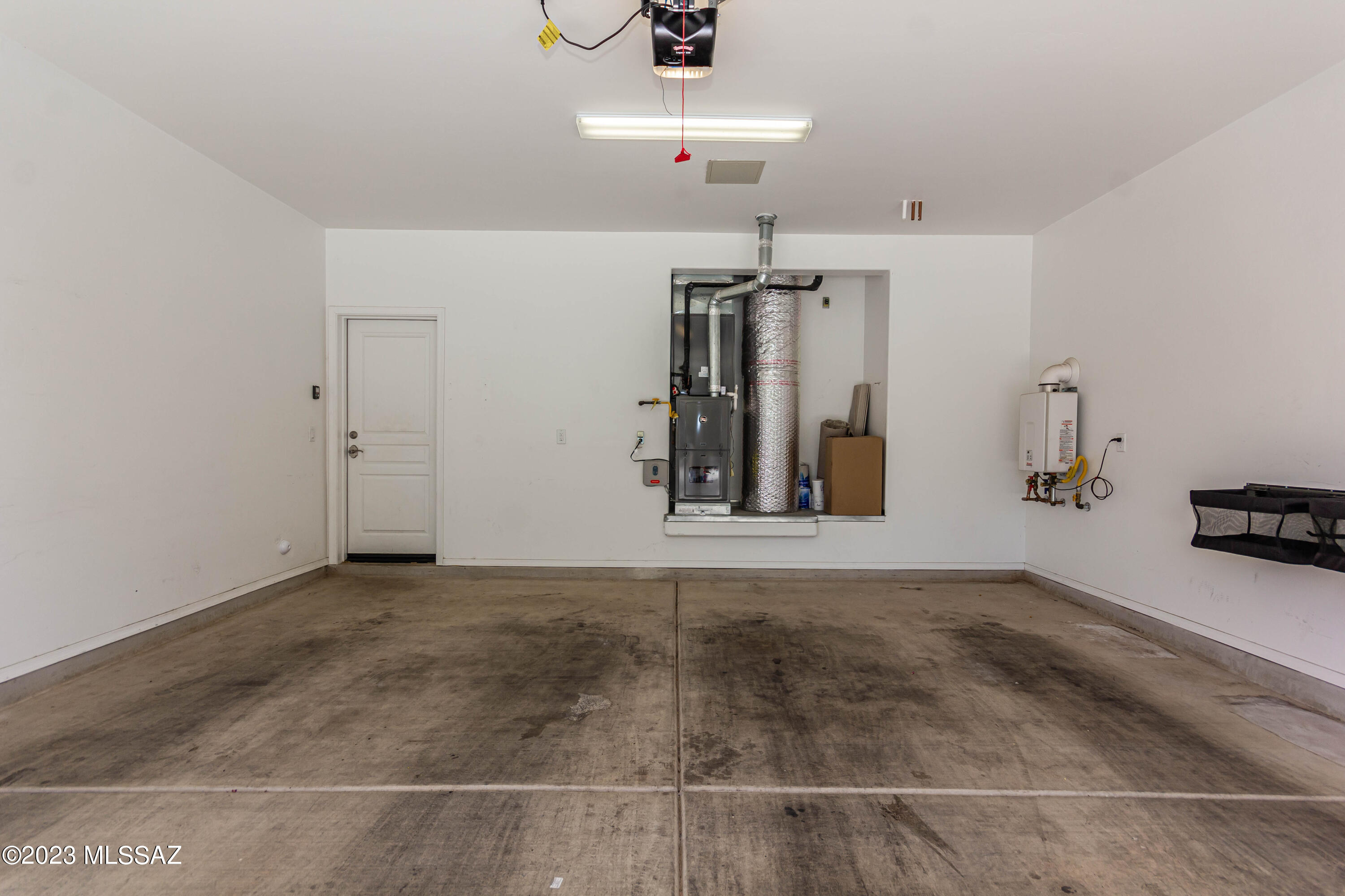 Alamo Crossing - Residential Lease