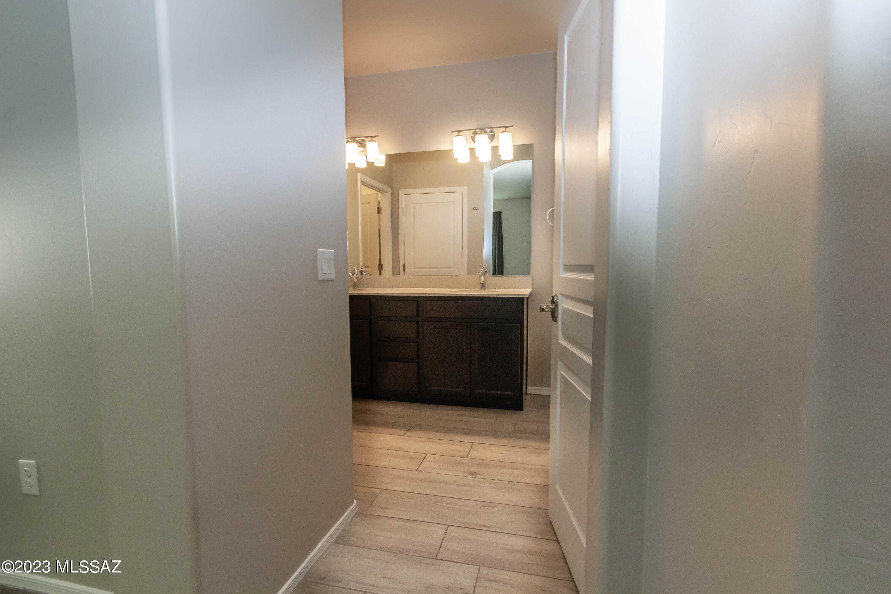 Alamo Crossing - Residential Lease