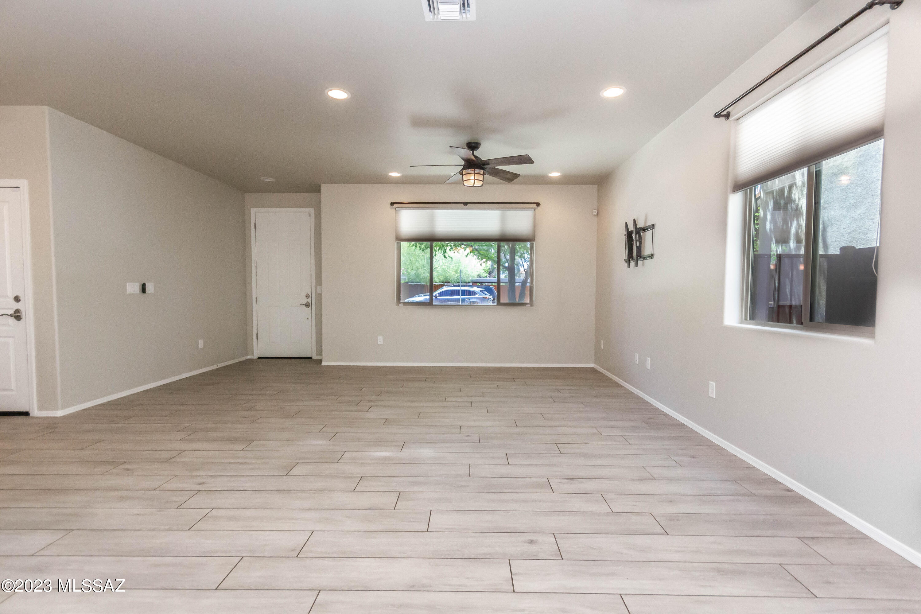 Alamo Crossing - Residential Lease