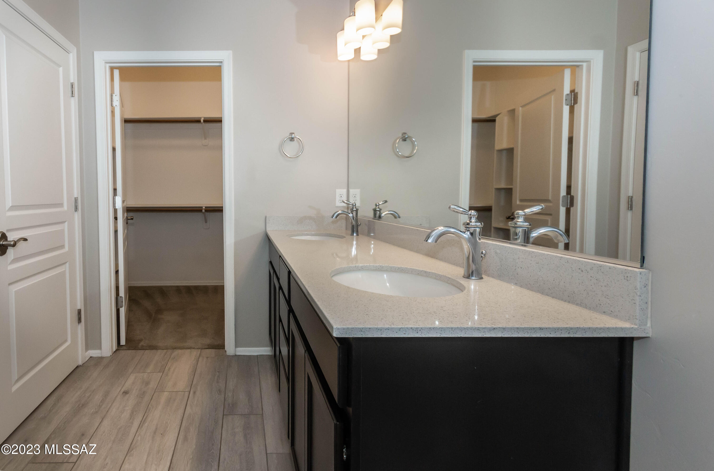 Alamo Crossing - Residential Lease
