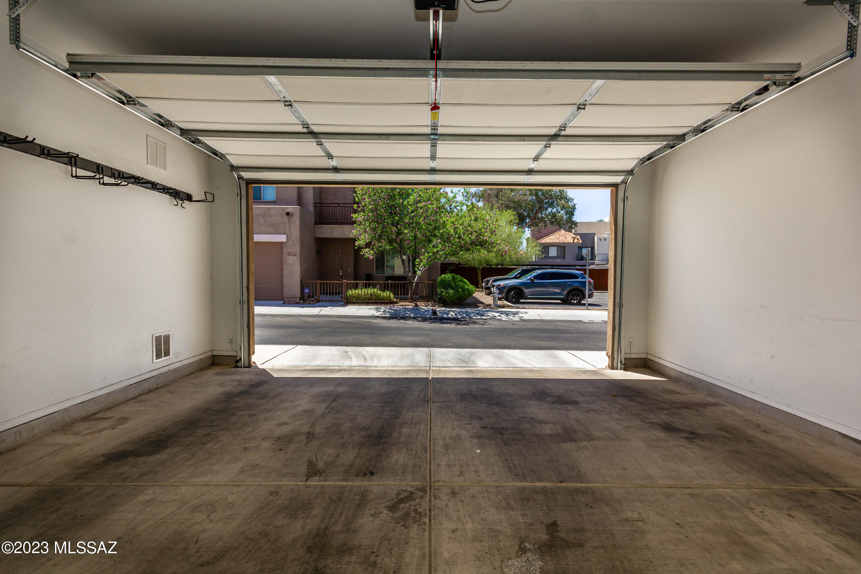 Alamo Crossing - Residential Lease