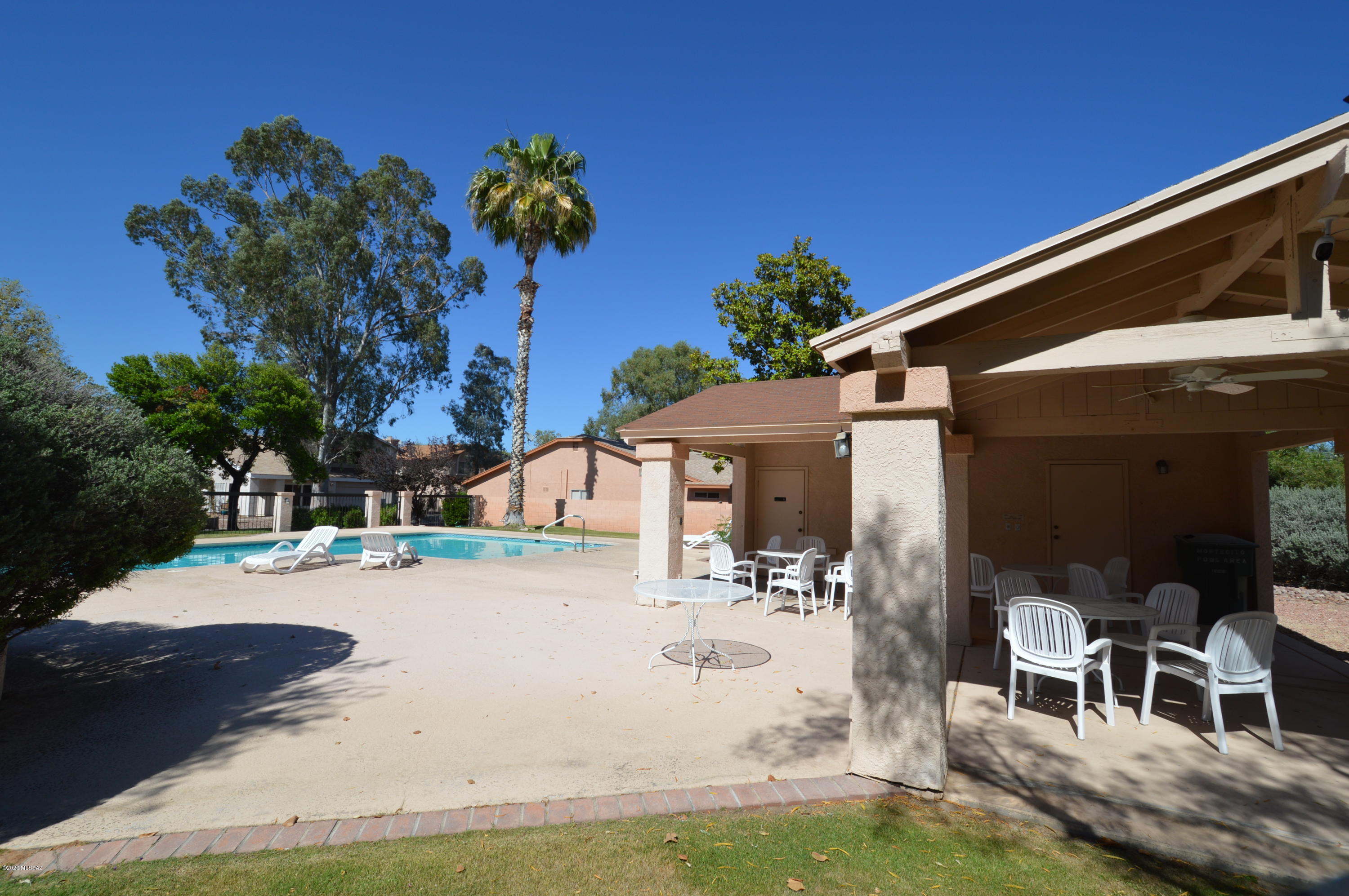 Rancho Tranquilo Este (1-60) - Residential
