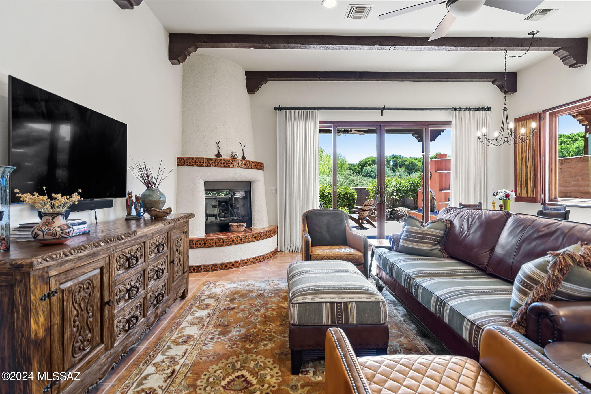 Barrio Trails Head - Residential