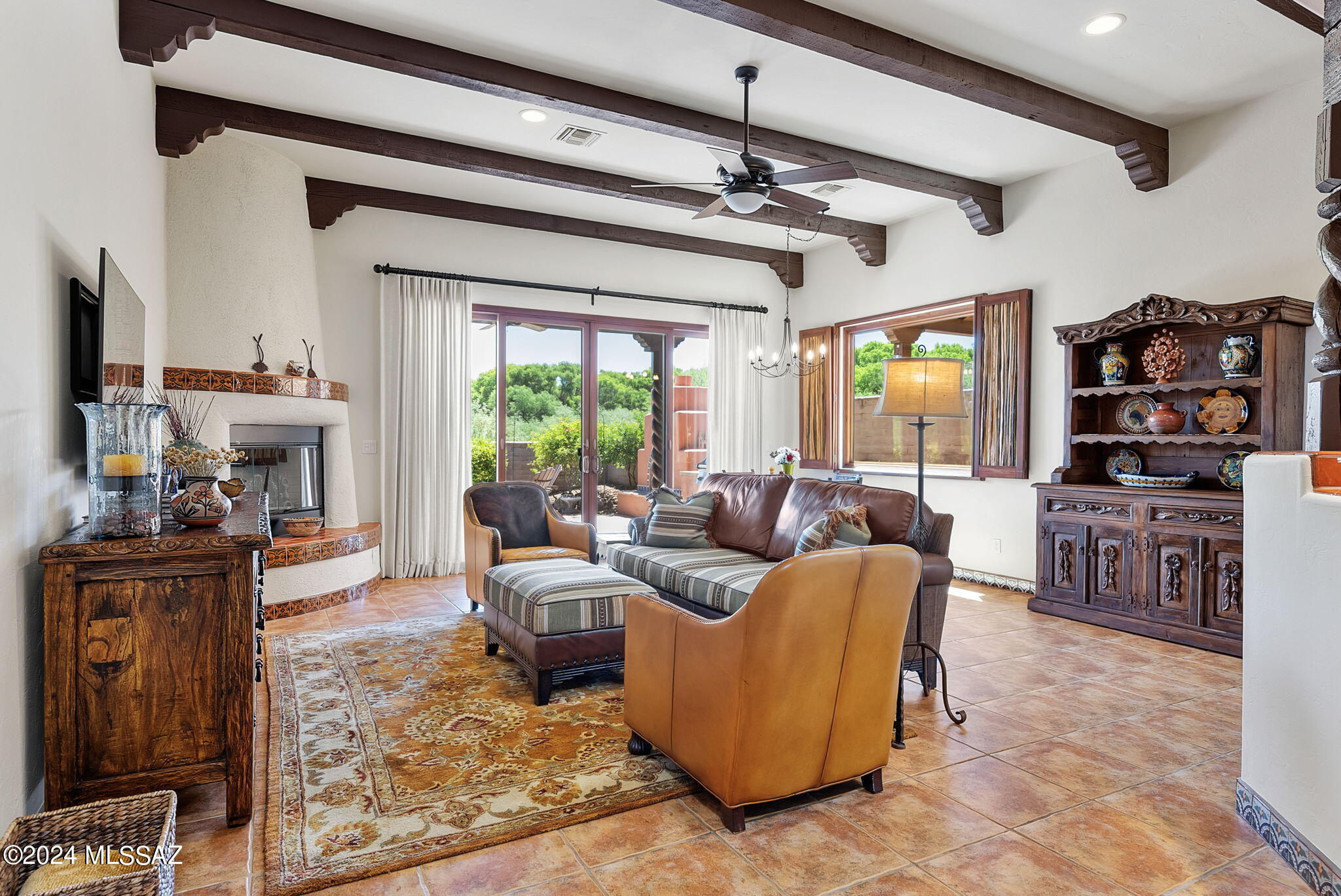 Barrio Trails Head - Residential