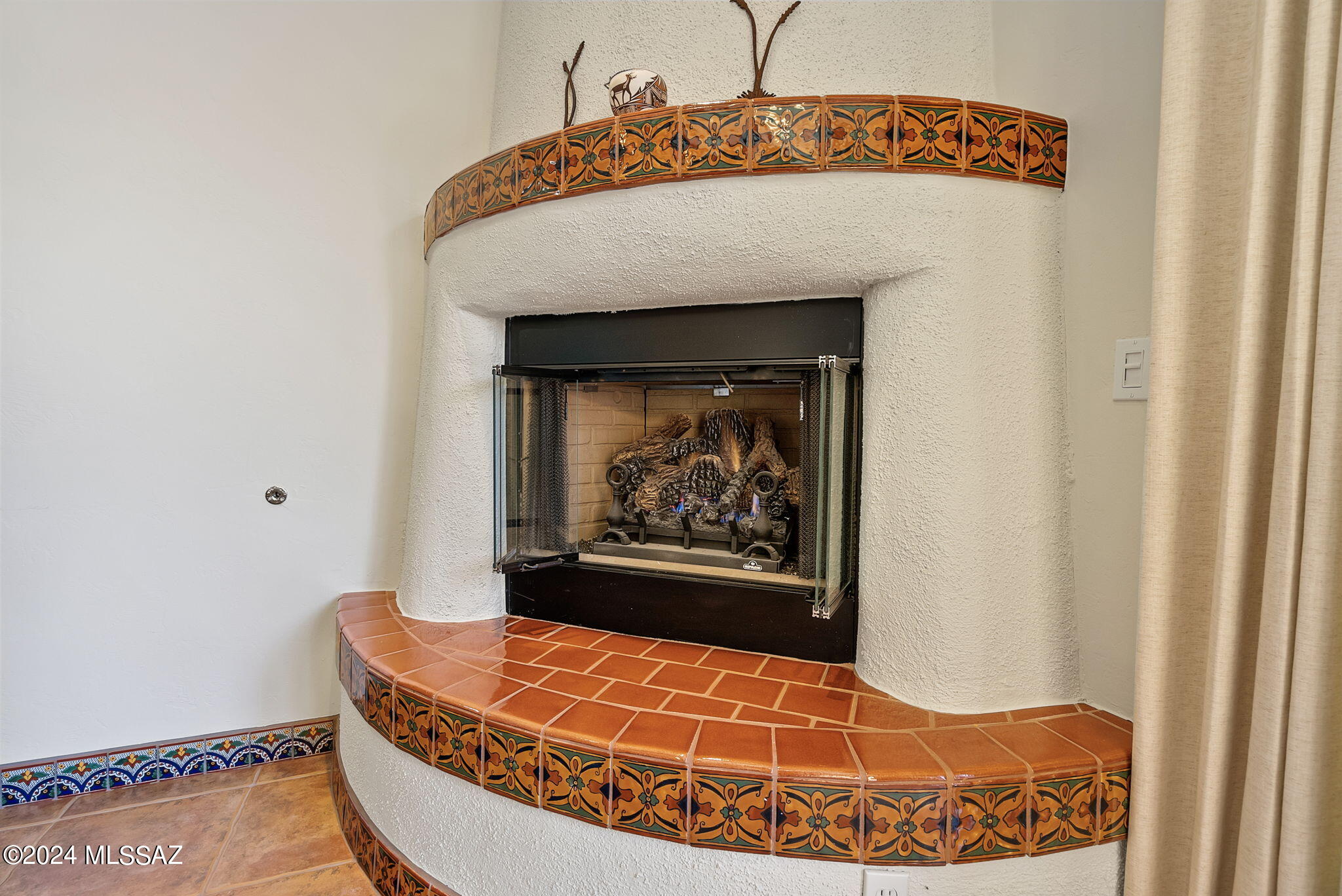 Barrio Trails Head - Residential