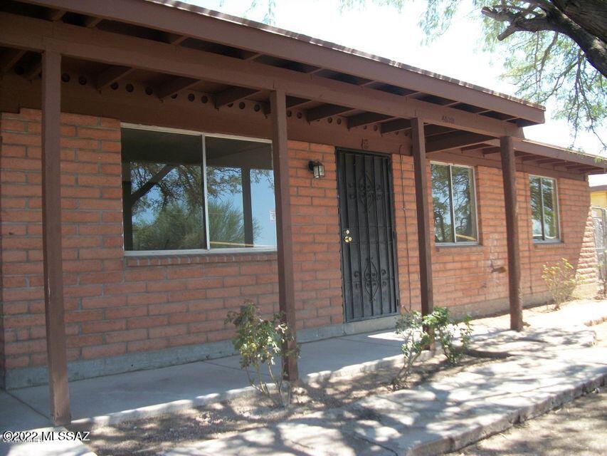 Beautifully maintained home ready to be your home! 4 bedrooms, 2 bathrooms and 1,333 square feet of livable space means room to grow!