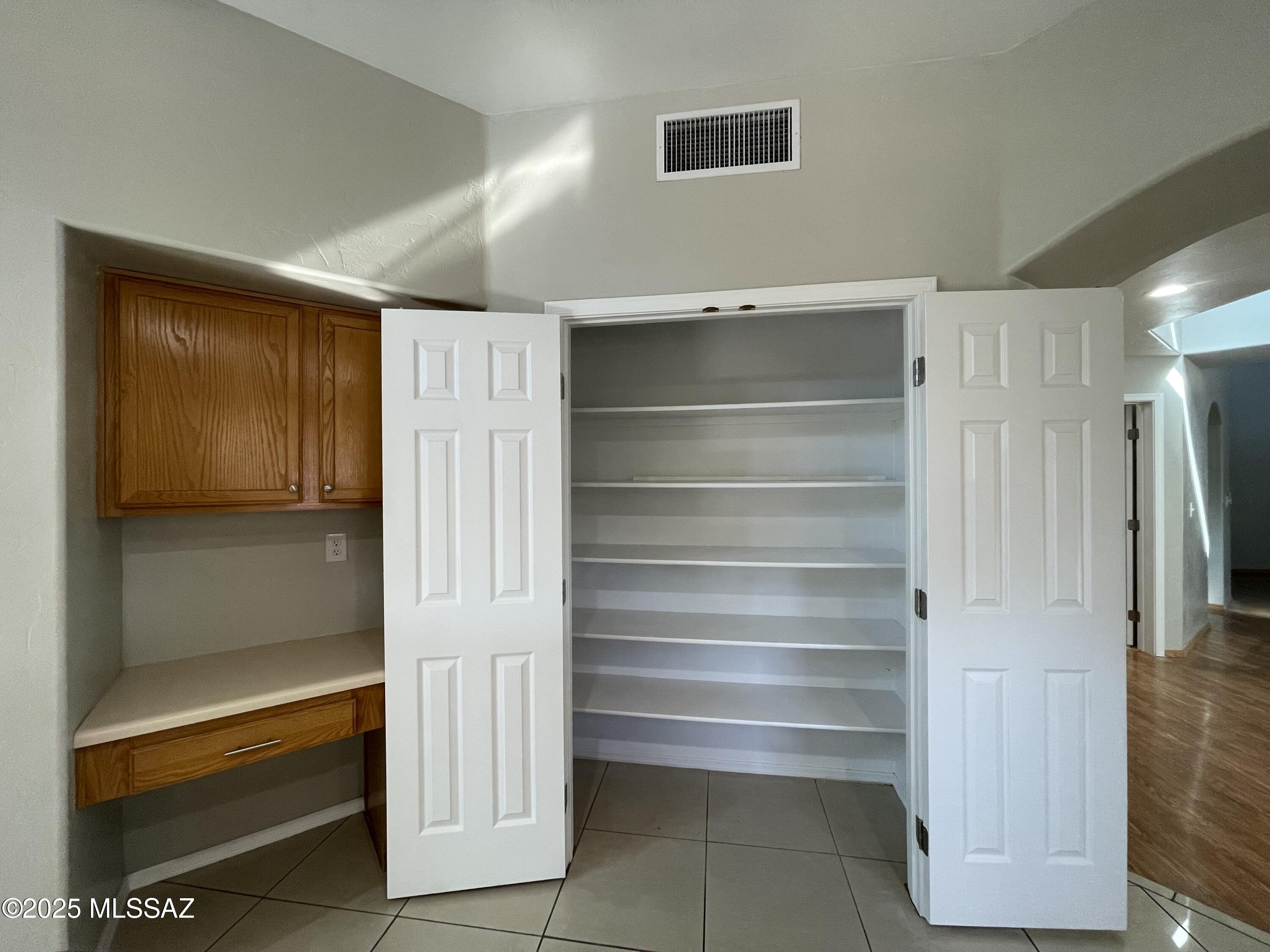 Juniper Ridge(1-12) - Residential Lease