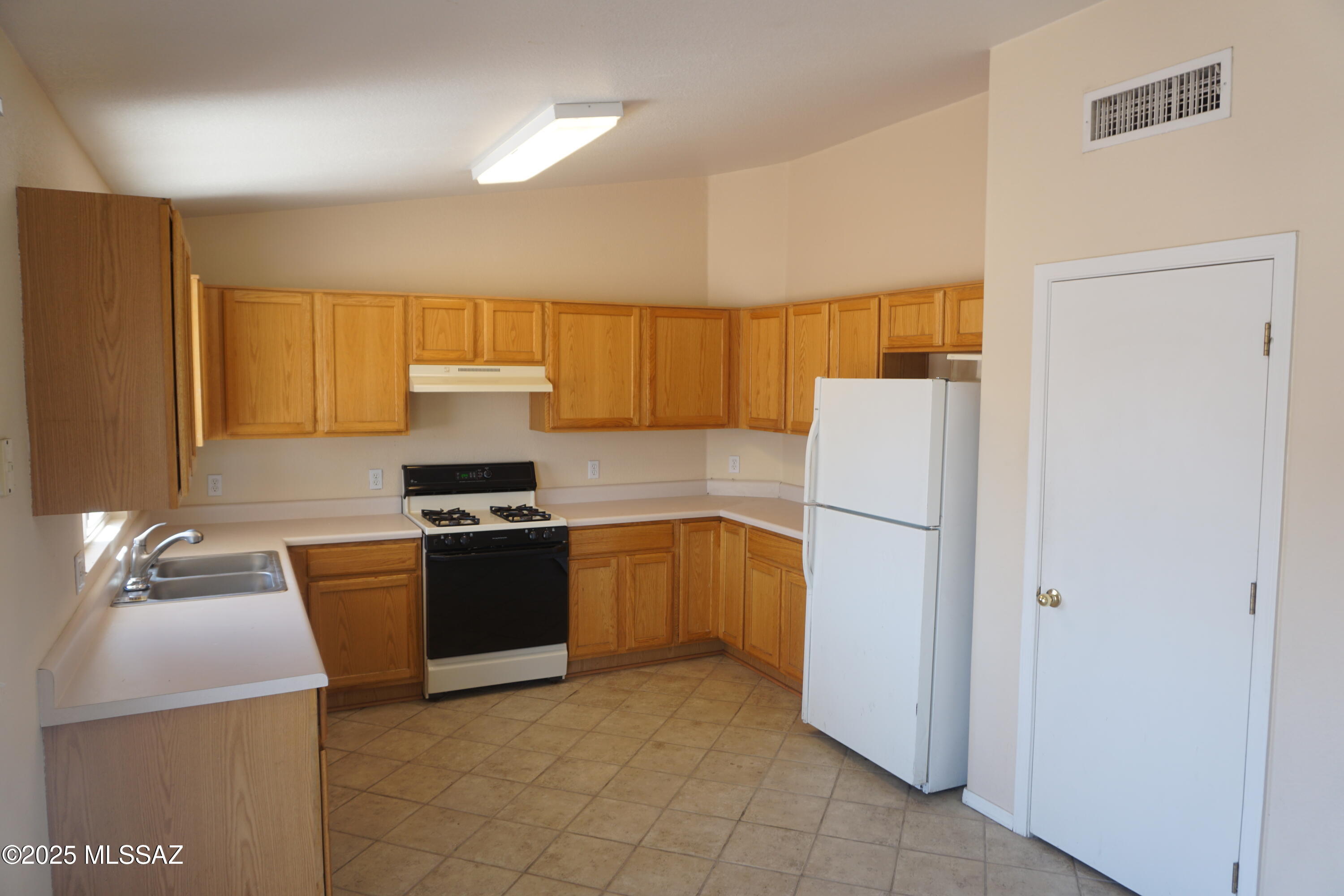 Silver Moon (1-101) - Residential Lease
