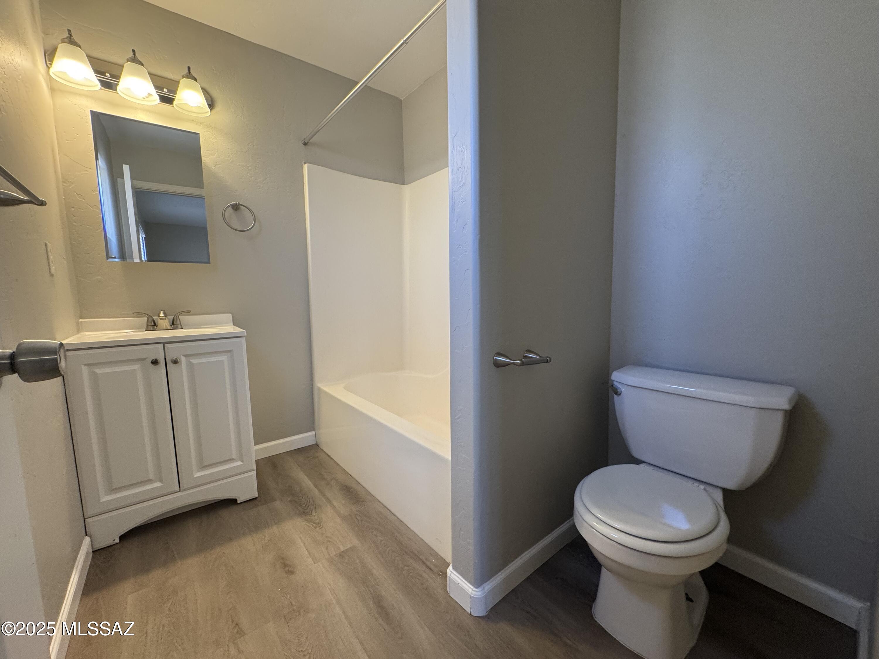 El Rio Park - Residential Lease