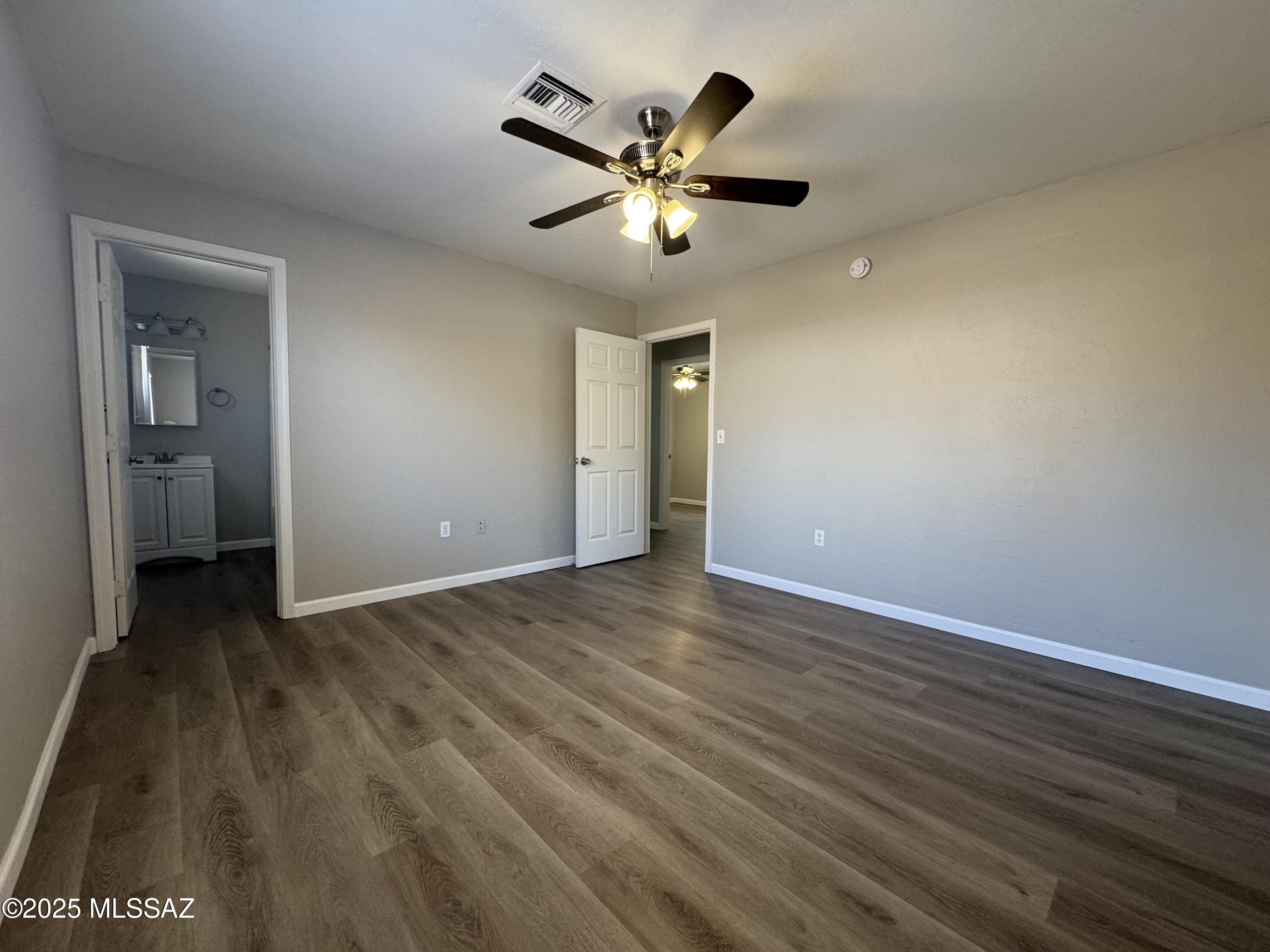 El Rio Park - Residential Lease