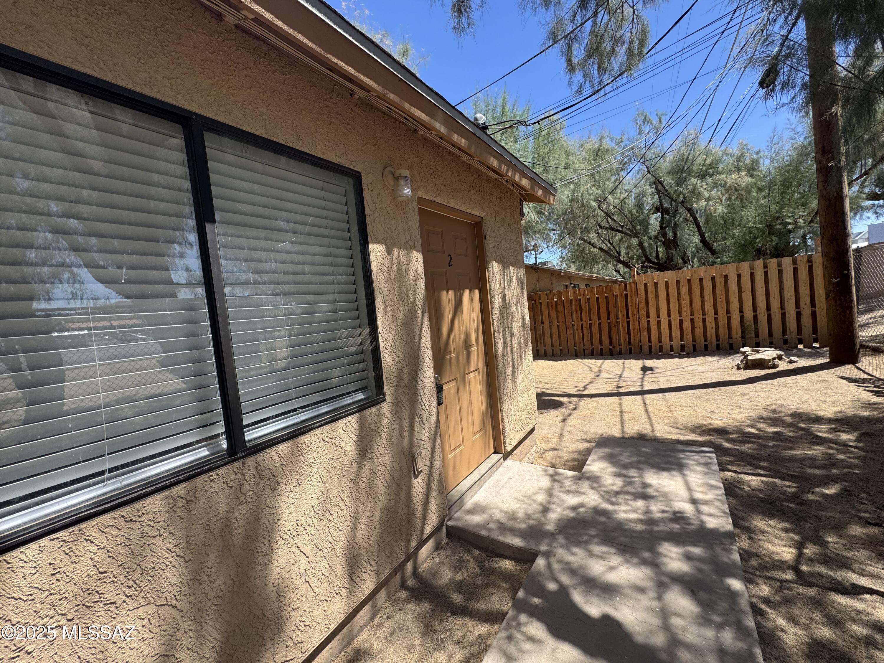 El Rio Park - Residential Lease