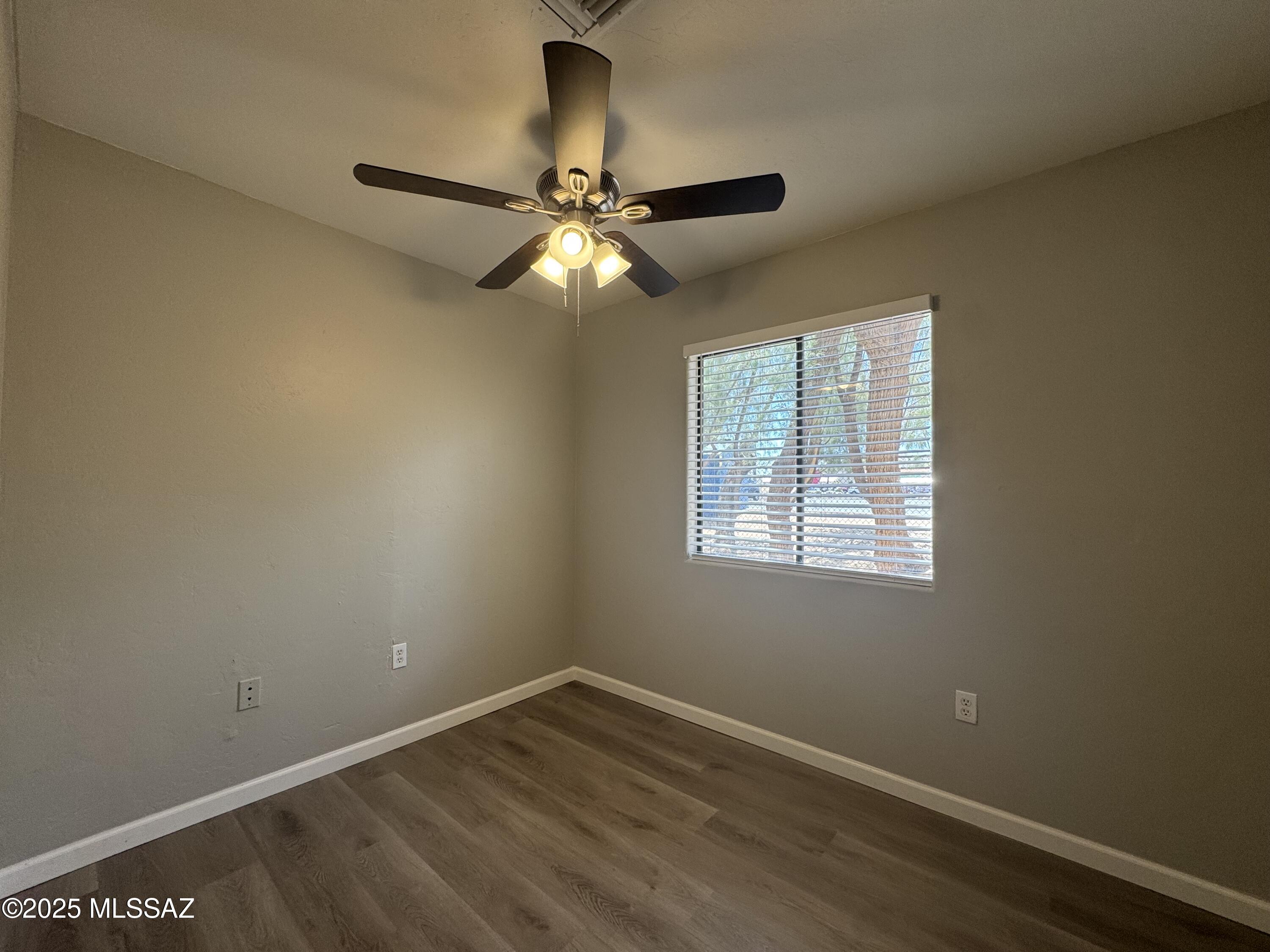 El Rio Park - Residential Lease