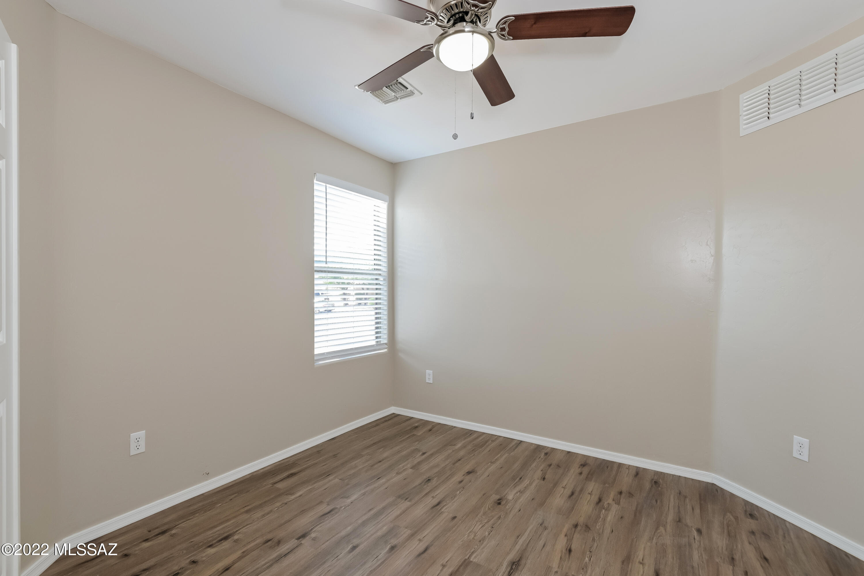 Rancho Del Lago (1-100) - Residential Lease