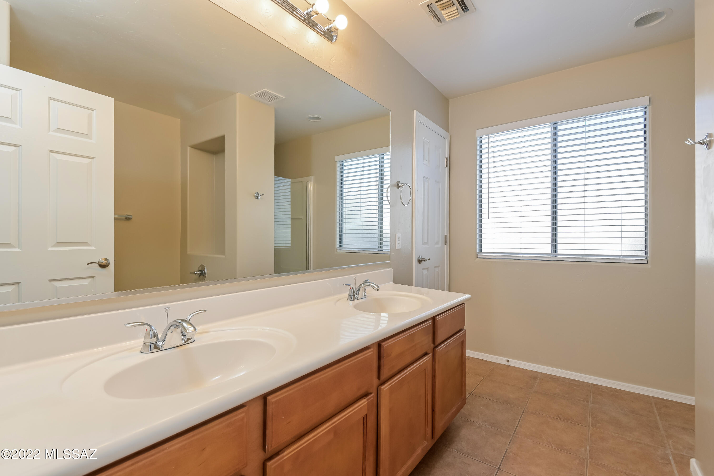 AVAILABLE NOW!  
All Atlas Real Estate residents are enrolled in the Resident Benefits Package (RBP) Which includes - air filter delivery, Package cost to resident is $29.99 per month. ($30.00 one time set up fee at move-in). More details upon application. Renters Insurance: Renters insurance is required. 
Pet Policy: (Pet screening application required) Pets accepted! (2) total are allowed. $300 one time pet fee (per pet) is due at the time of move in. As low as $30 monthly pet rent (per pet).