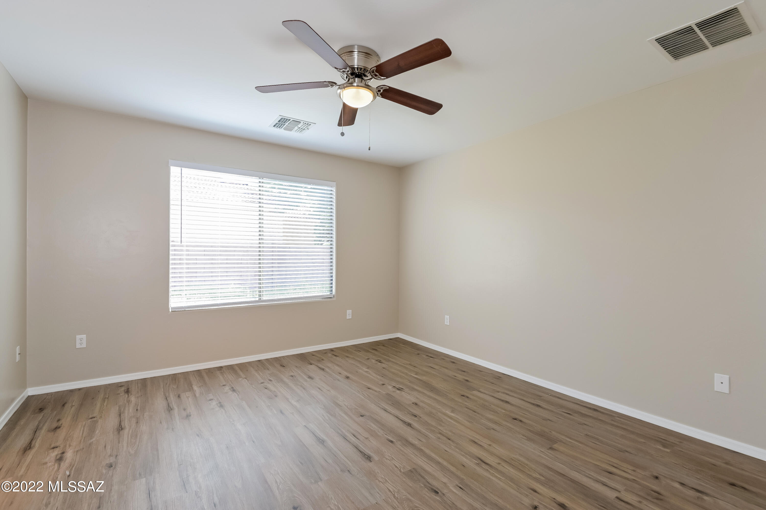 Rancho Del Lago (1-100) - Residential Lease