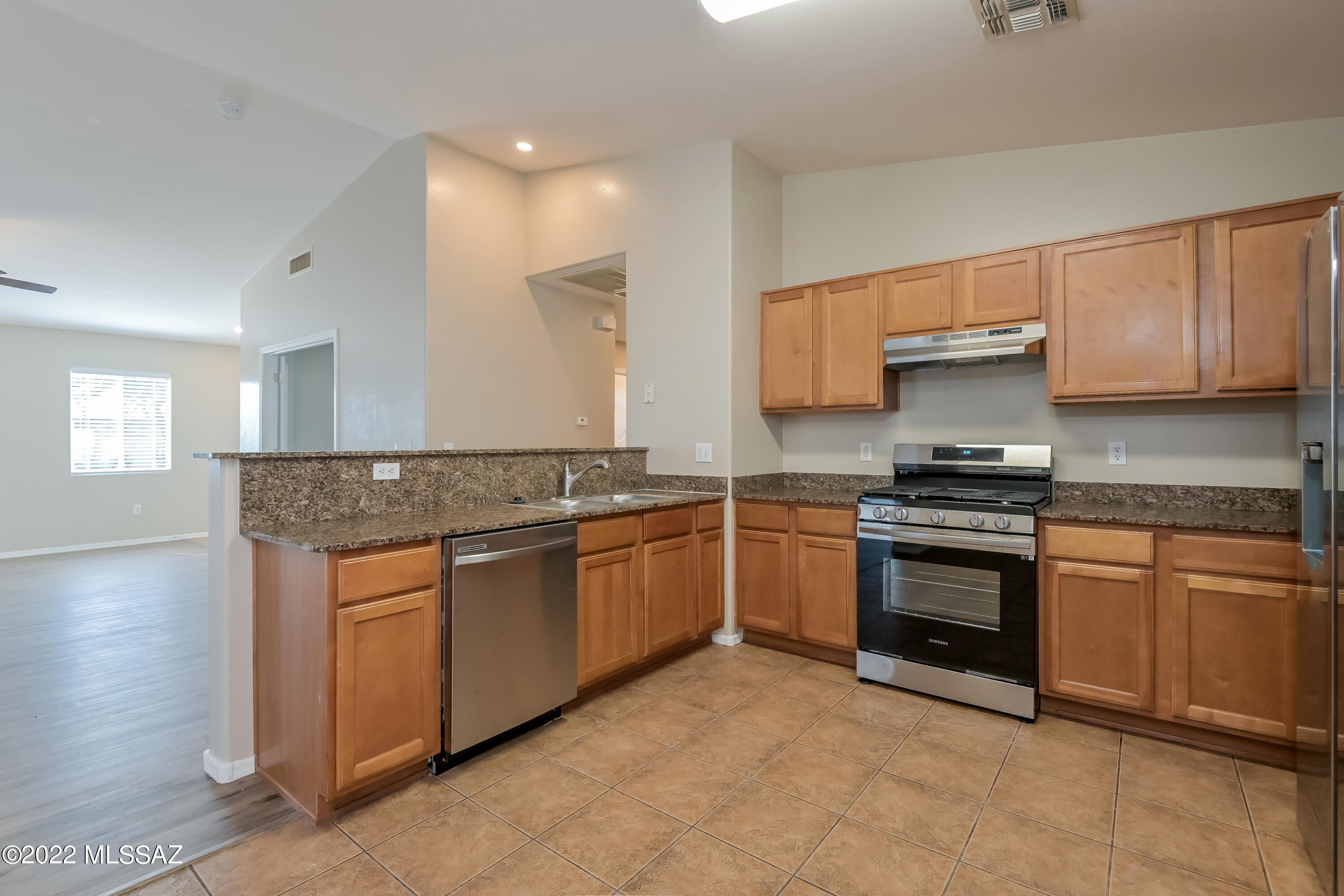 Rancho Del Lago (1-100) - Residential Lease