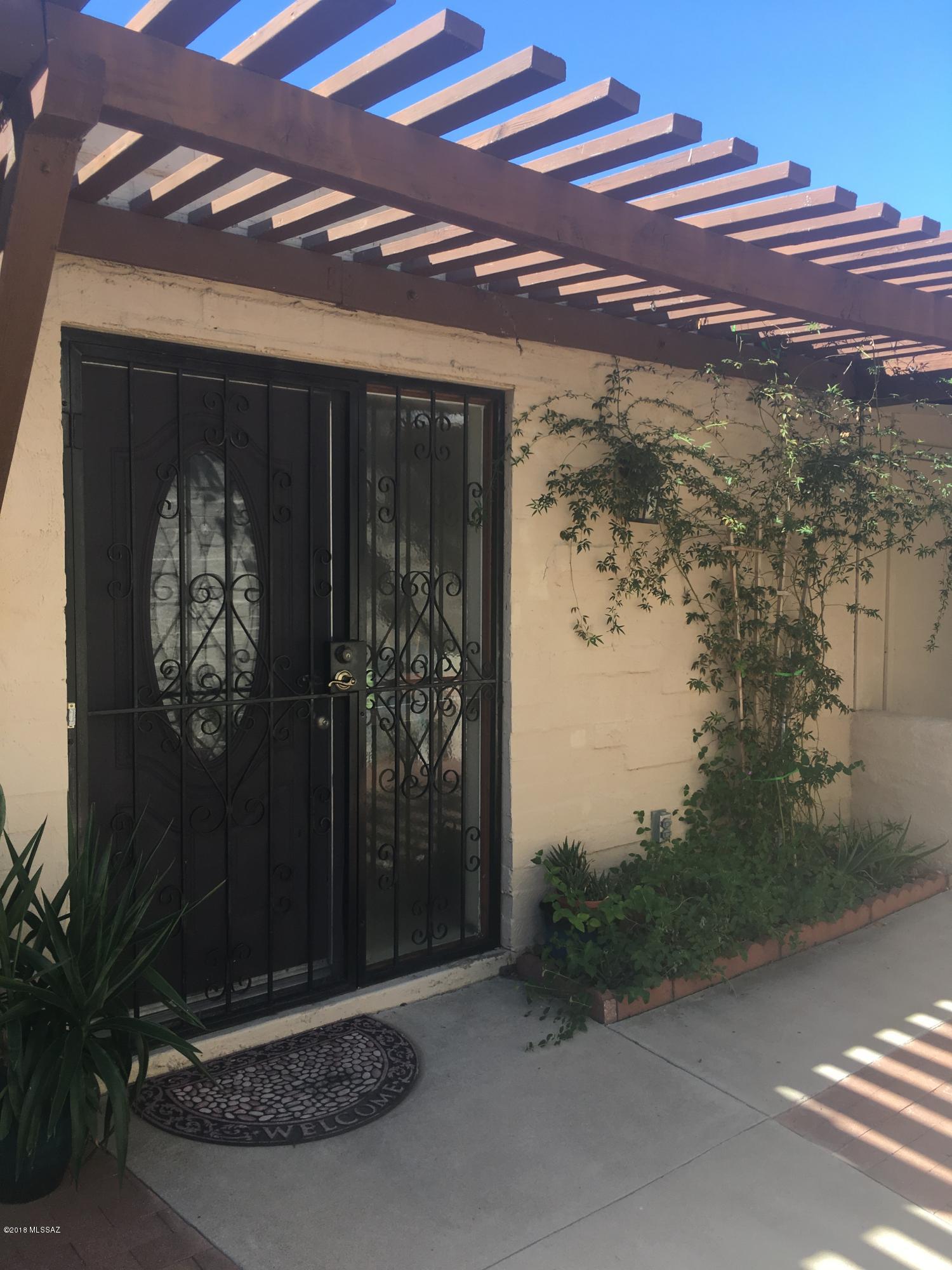 Pueblo Villas - Residential