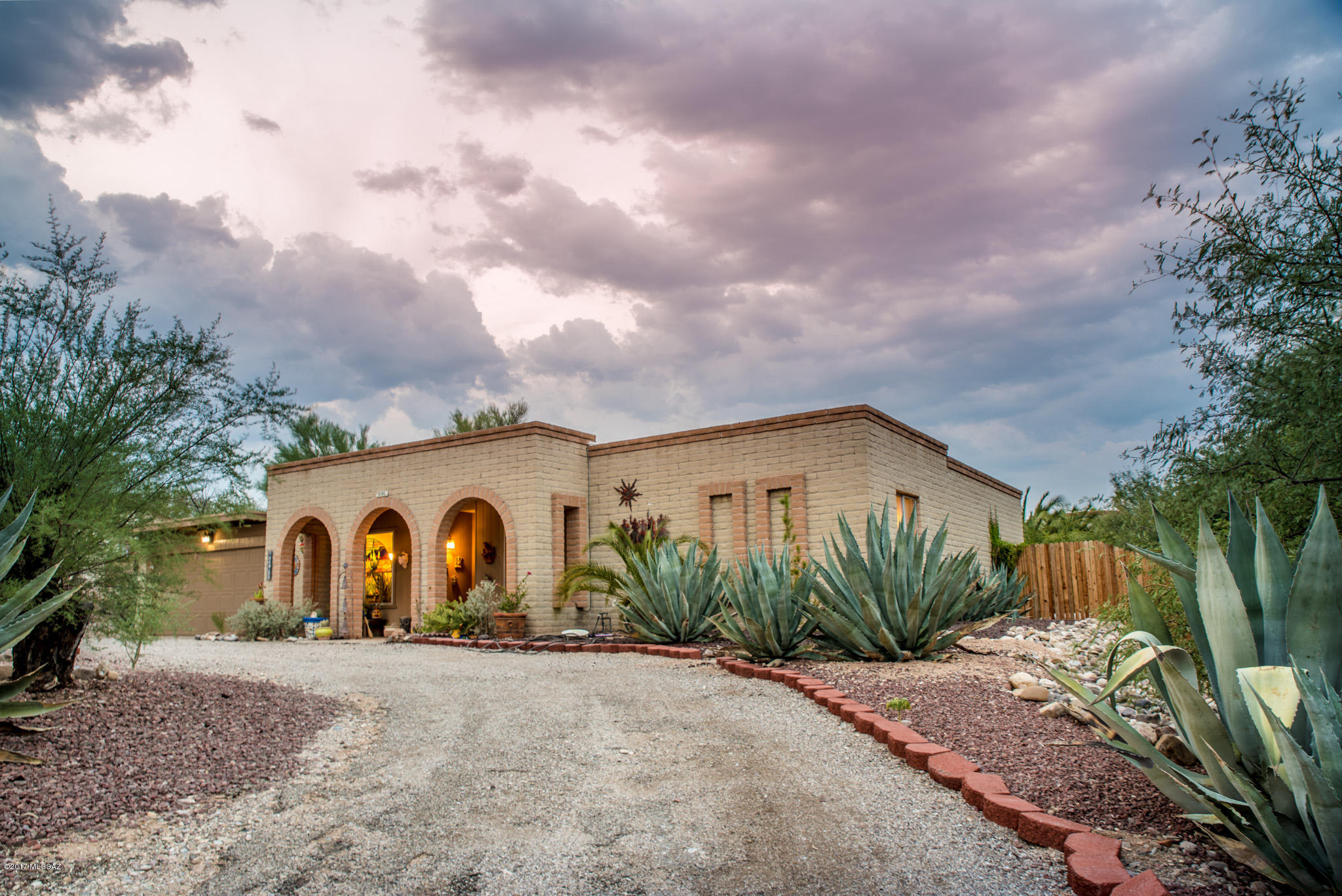 Pima Place (1-32) - Residential