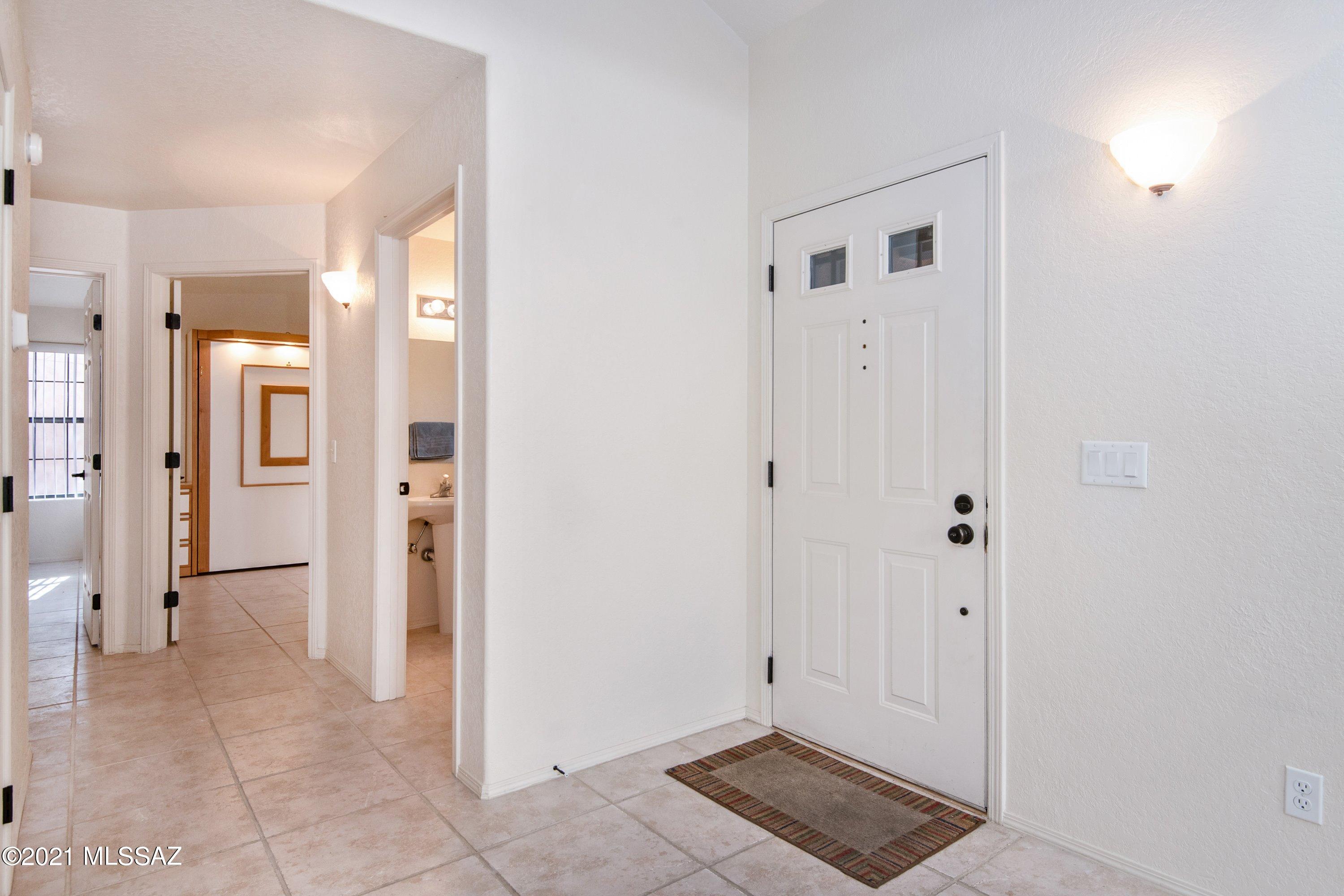 Ventana De Sabino North (1-127) - Residential Lease
