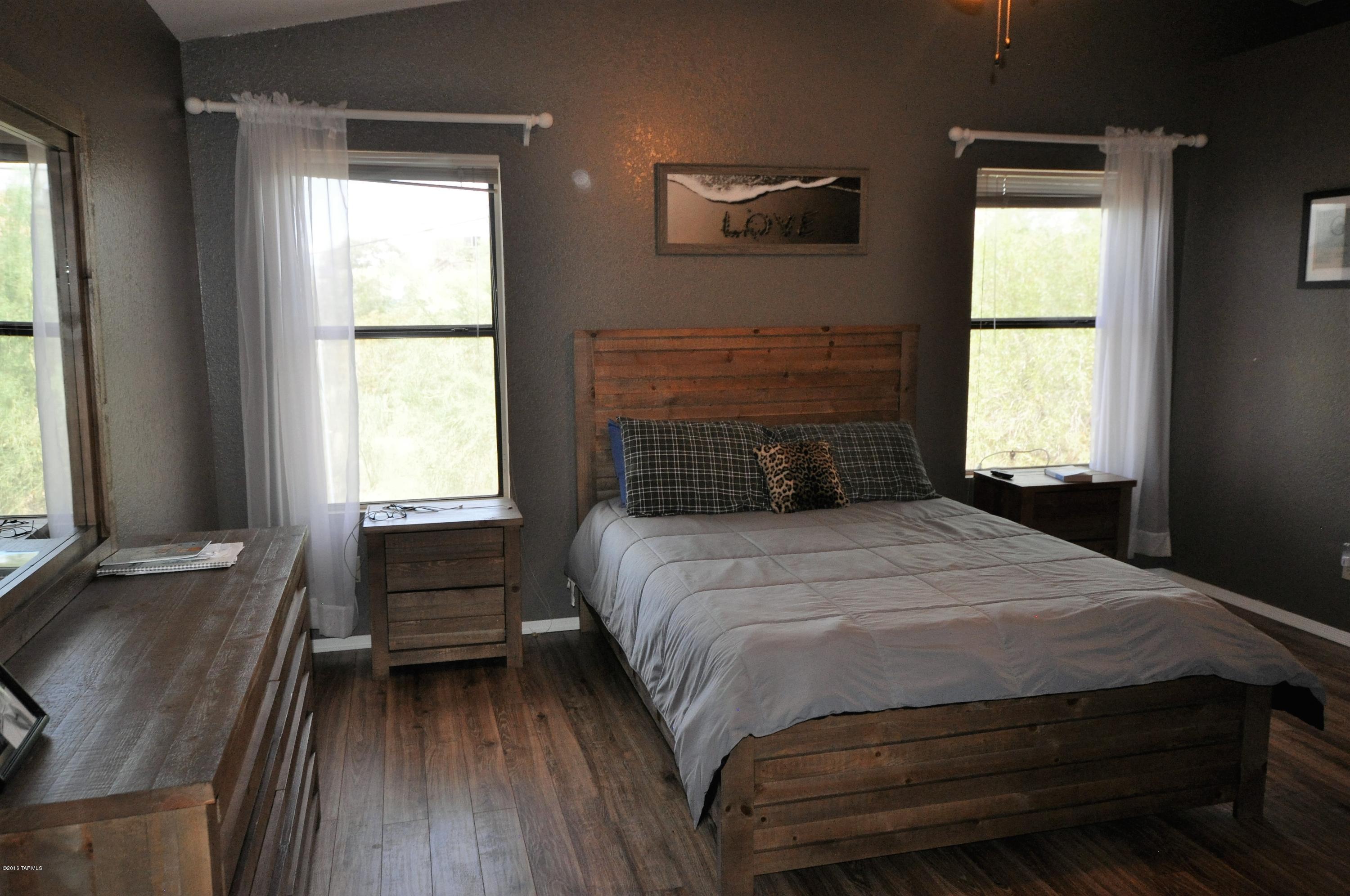 Country Club(1-221) - Residential