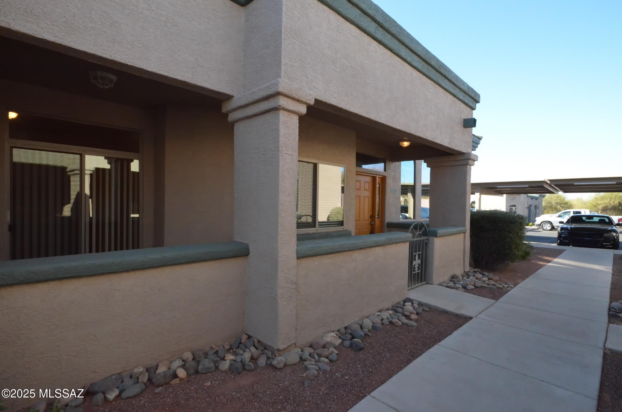 Kinney Village (1-112) - Residential