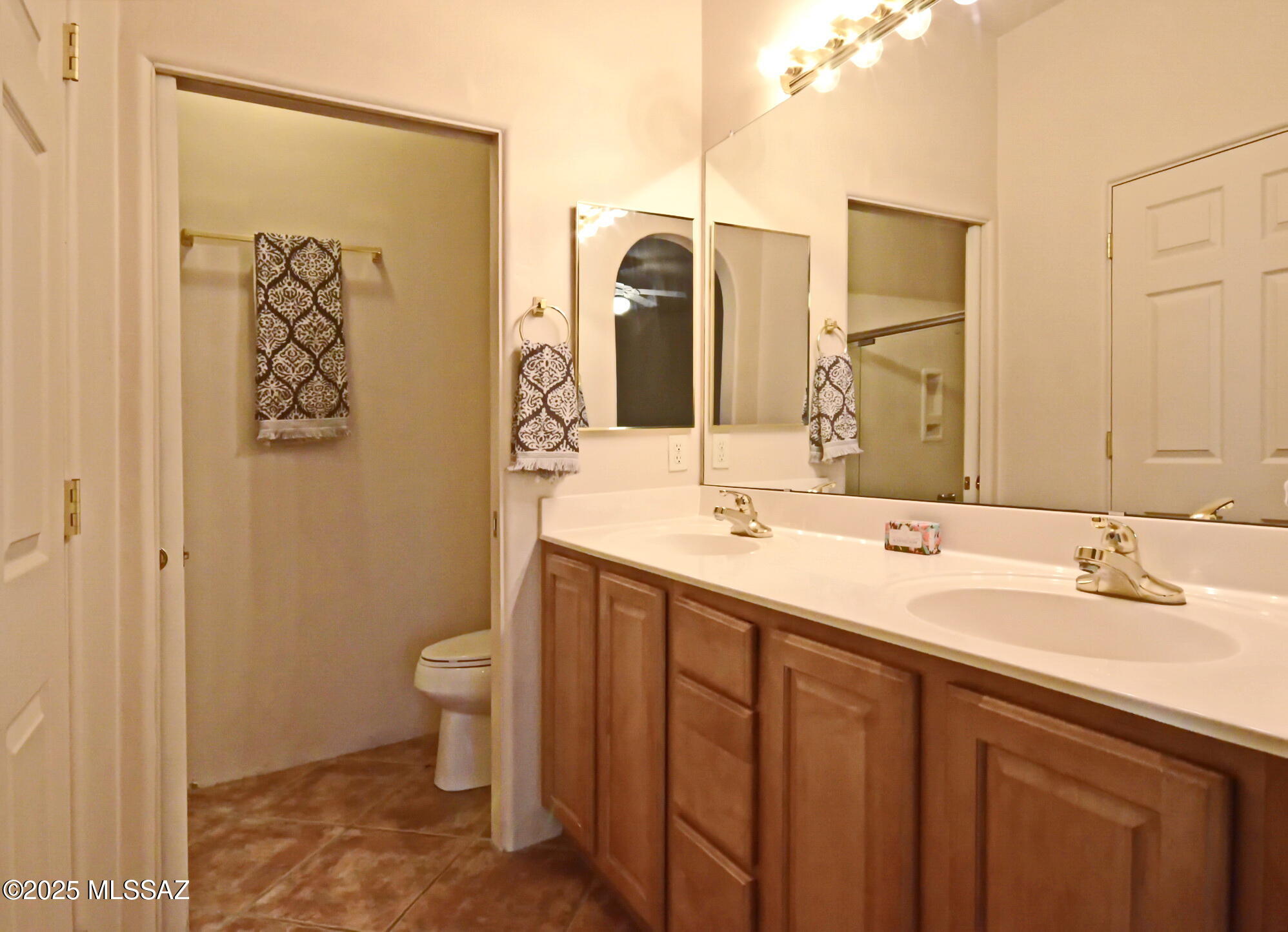 Kinney Village (1-112) - Residential