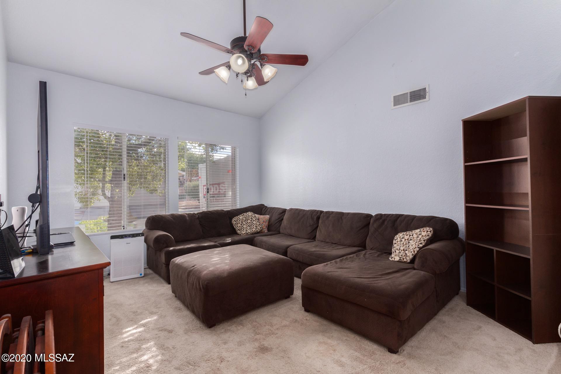 Rancho Tranquilo Este (1-60) - Residential