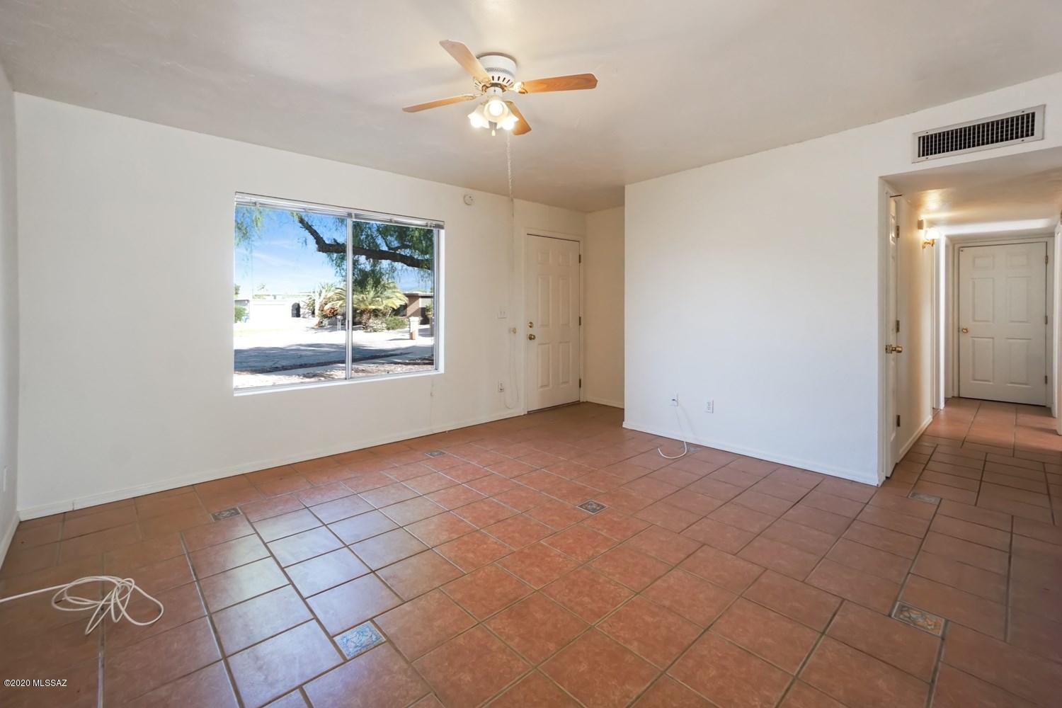Twenty-Nine Palms (1-70) - Residential Lease