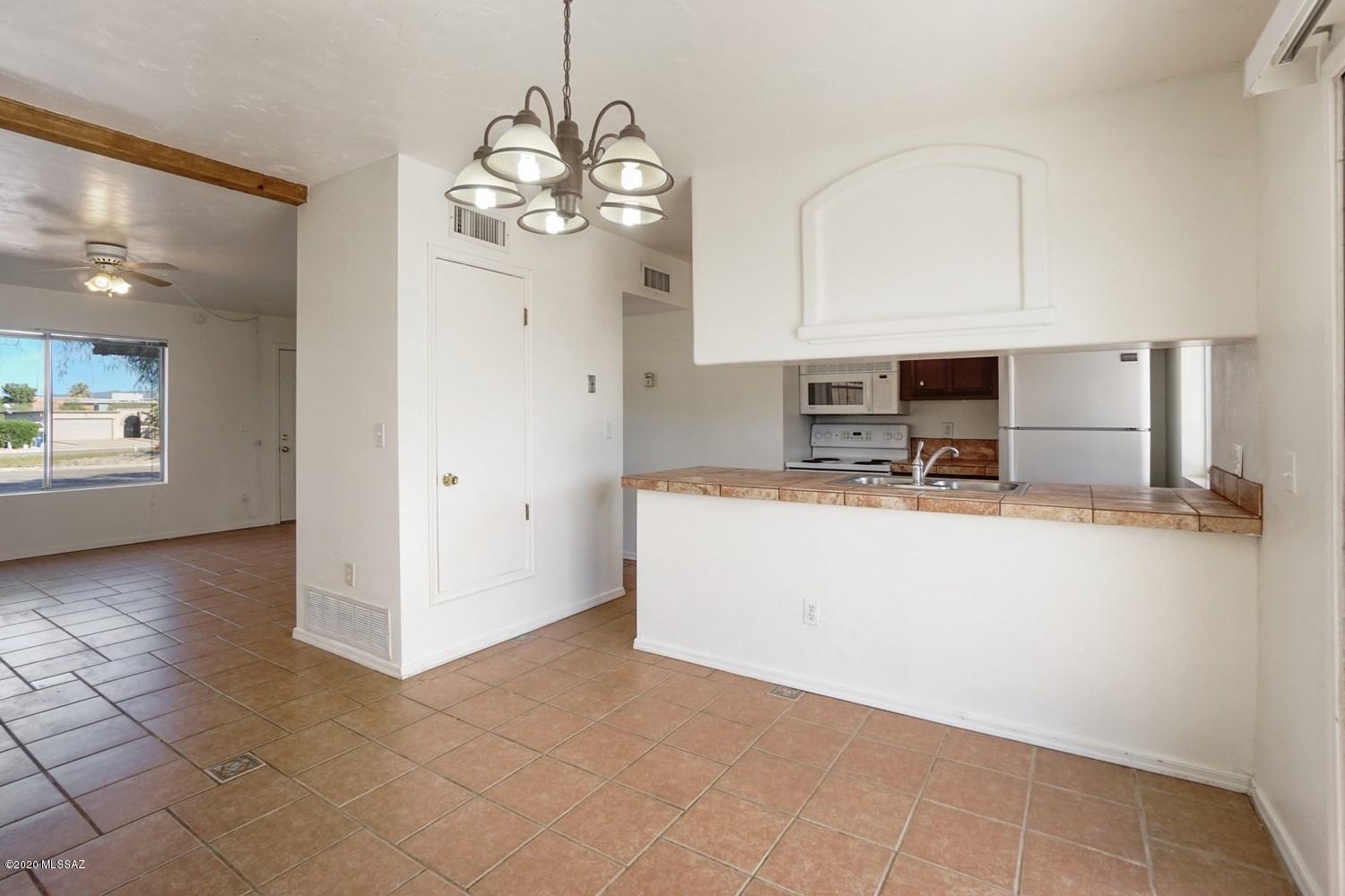 Twenty-Nine Palms (1-70) - Residential Lease