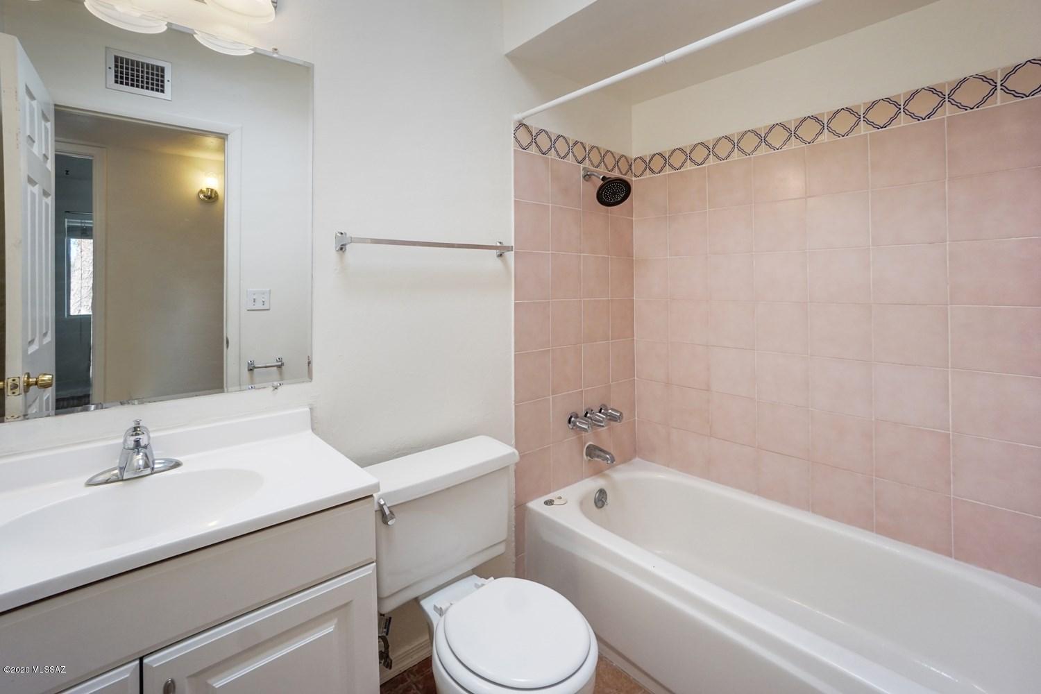 Twenty-Nine Palms (1-70) - Residential Lease