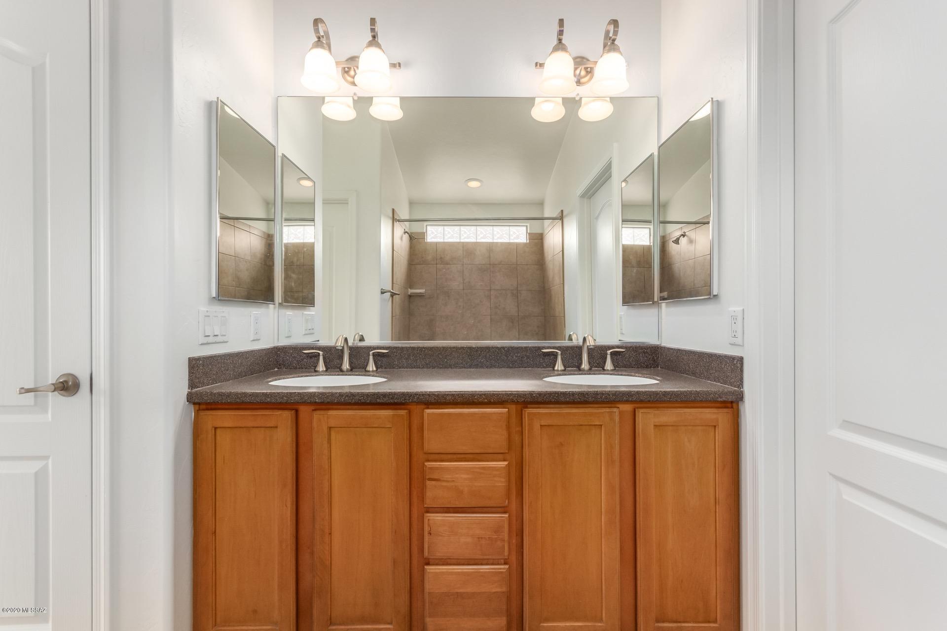Oasis Santa Rita (1-298) - Residential