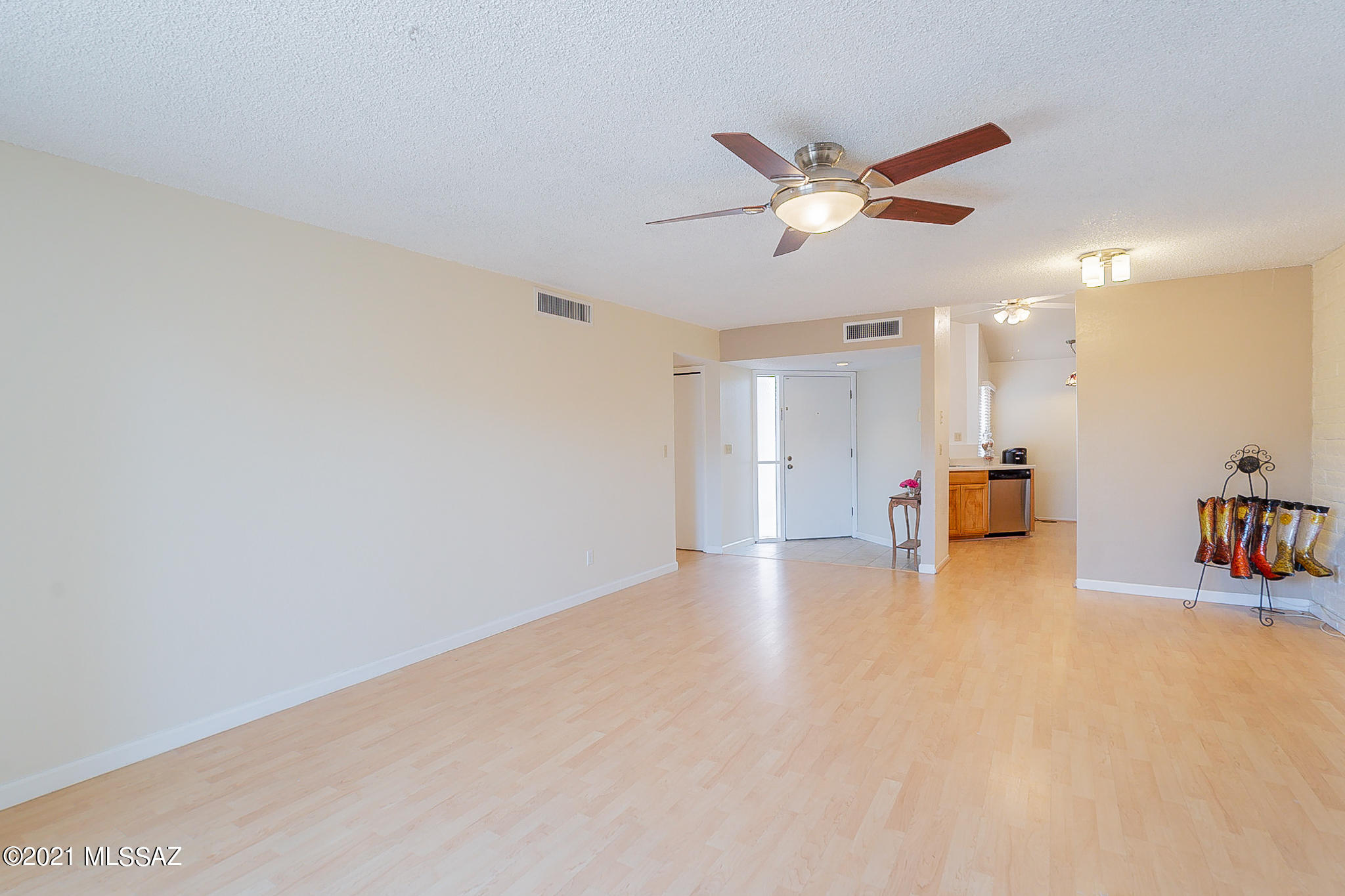 McCormick PlaceTwnhms Blk III (1-71) - Residential