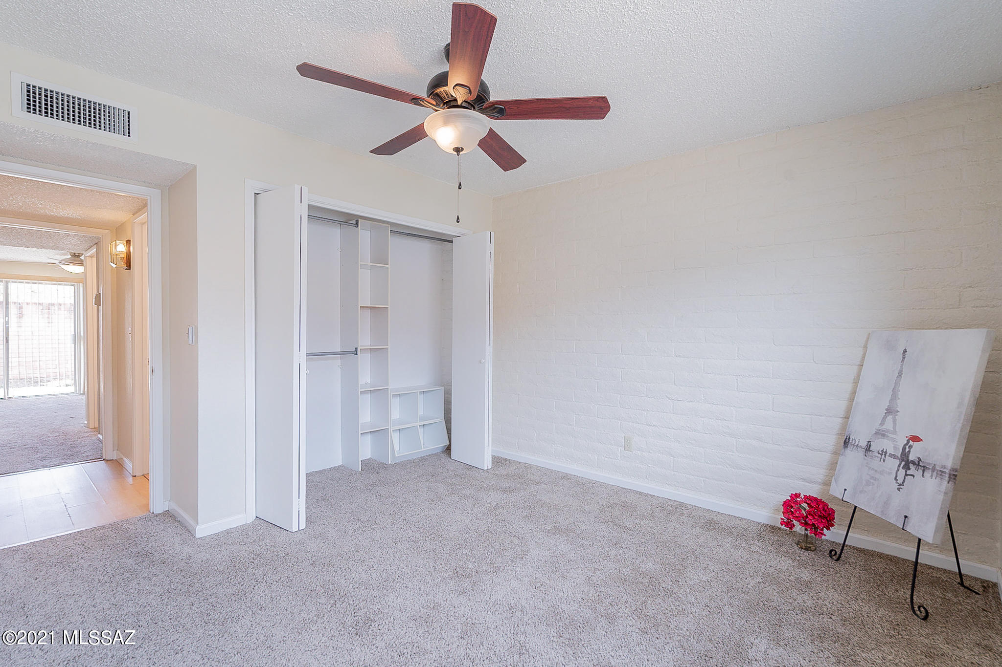 McCormick PlaceTwnhms Blk III (1-71) - Residential