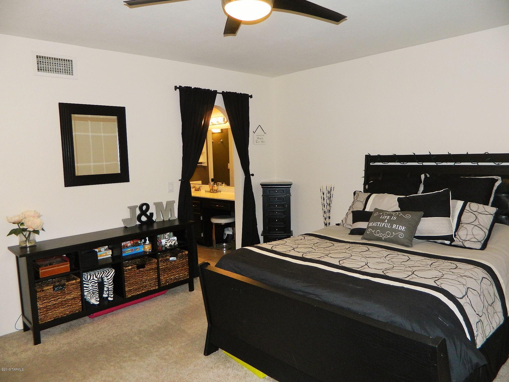 Las Casas Bellas Condo (1-44) - Residential