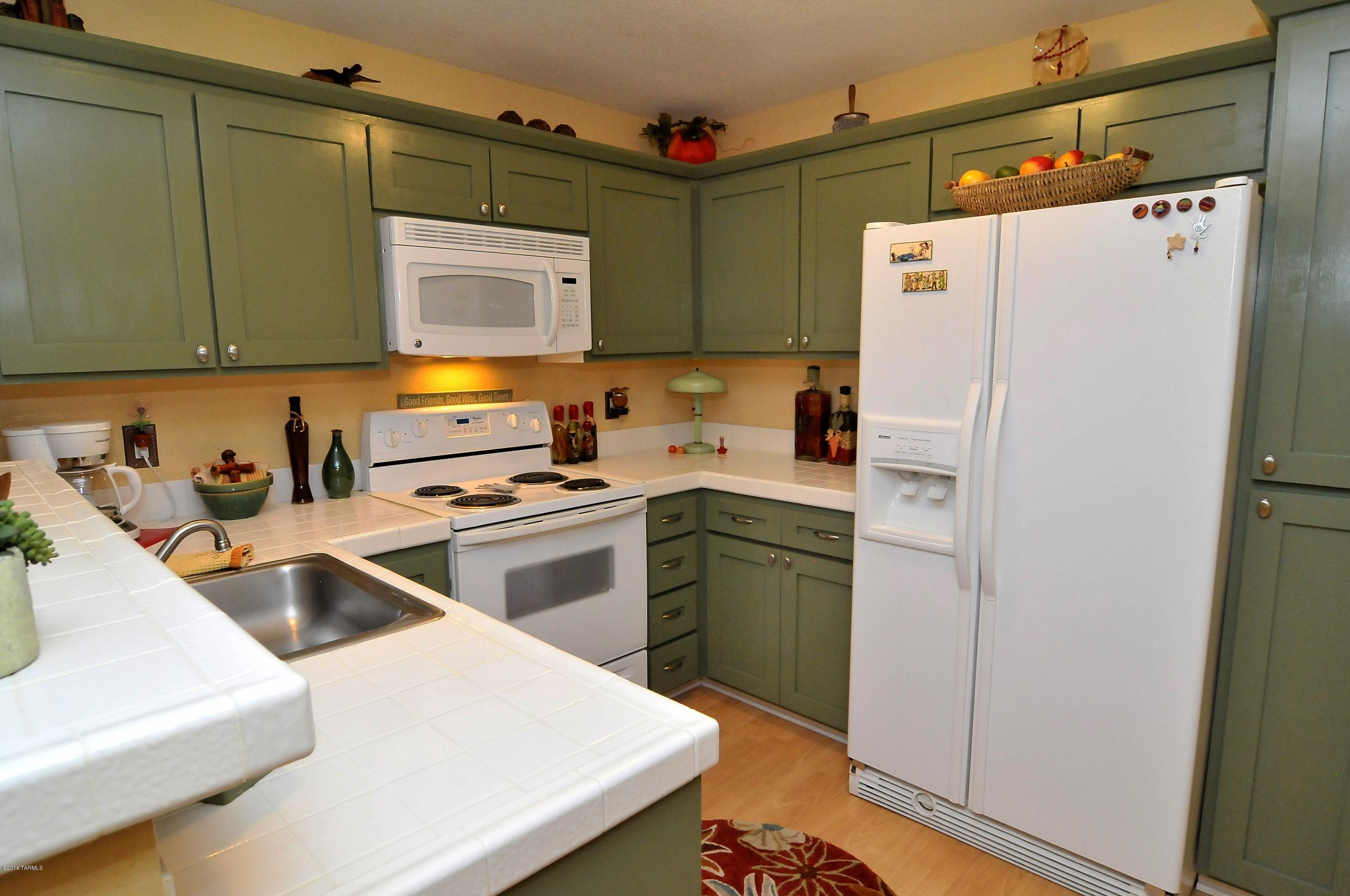 Coronado Place Condominiums II (Units 37-158) - Residential
