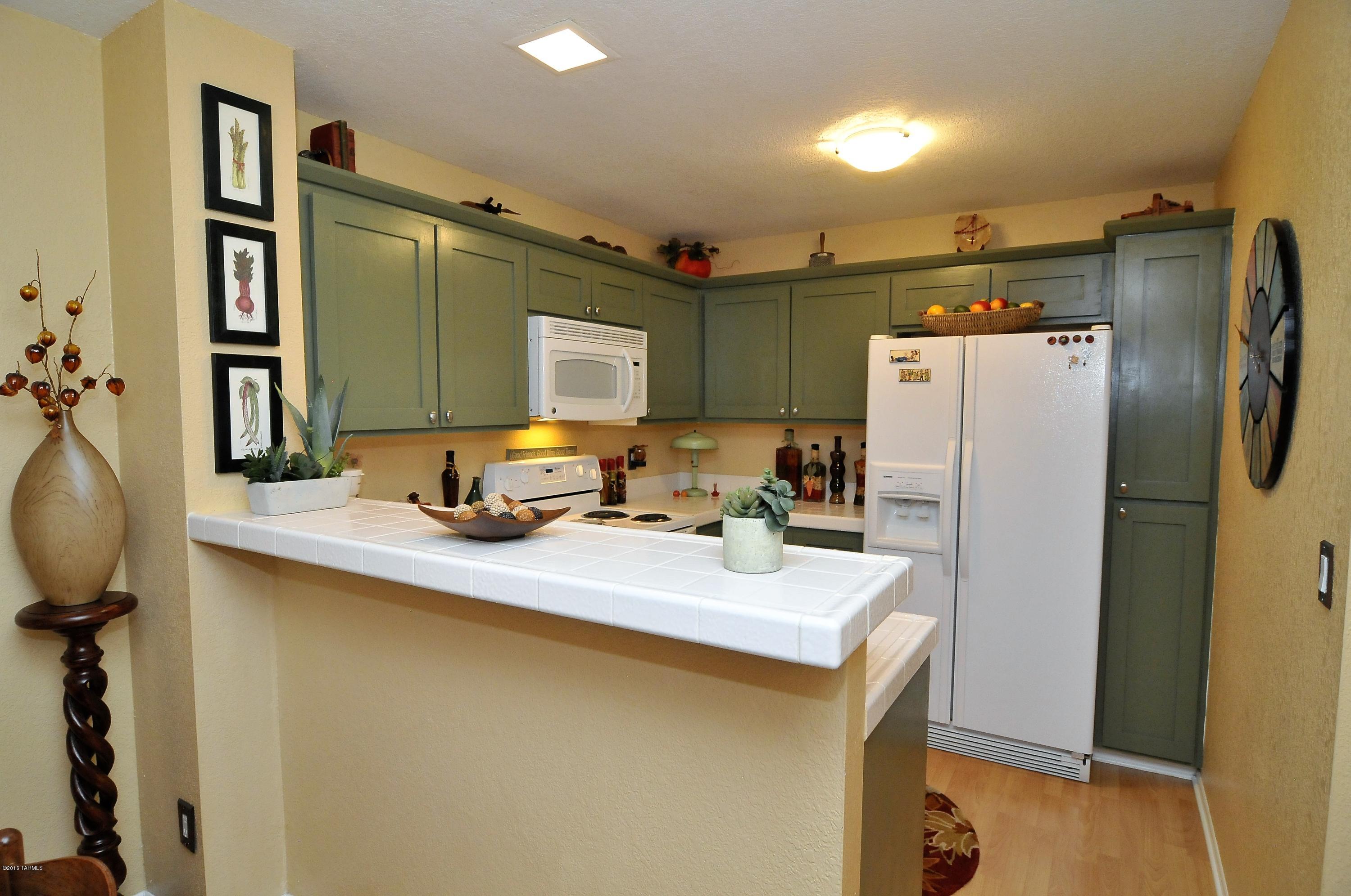 Coronado Place Condominiums II (Units 37-158) - Residential