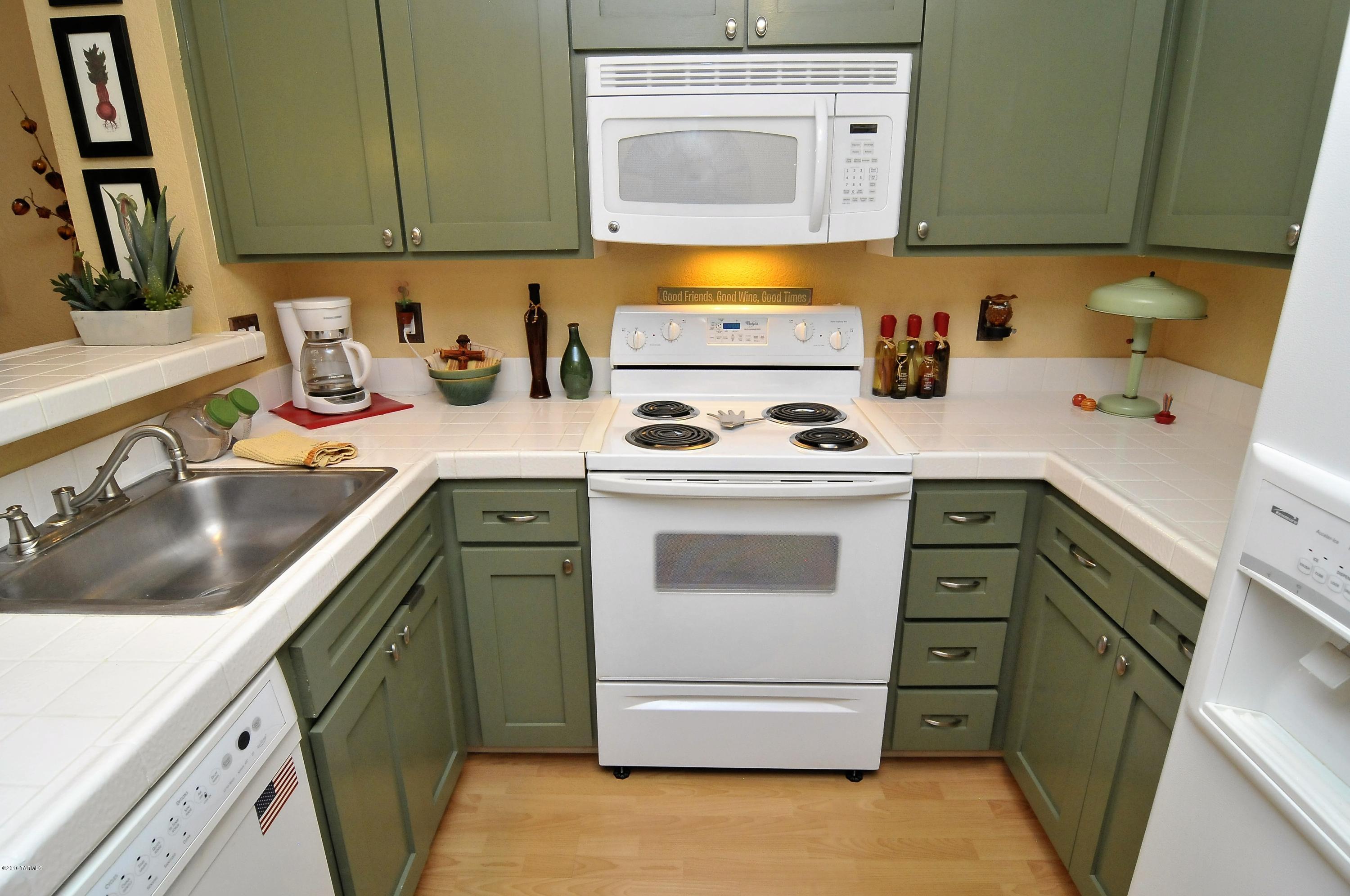 Coronado Place Condominiums II (Units 37-158) - Residential