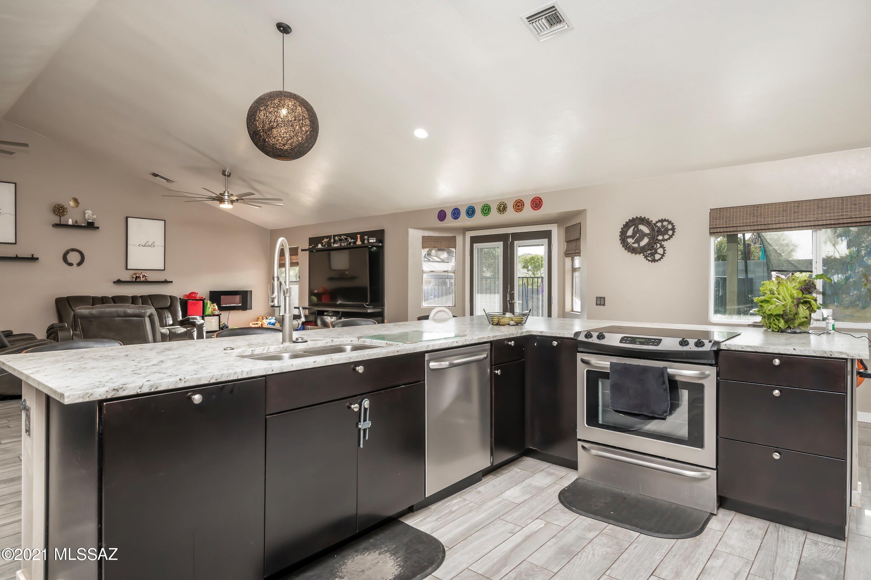 Cortaro Ridge (125-214) - Residential