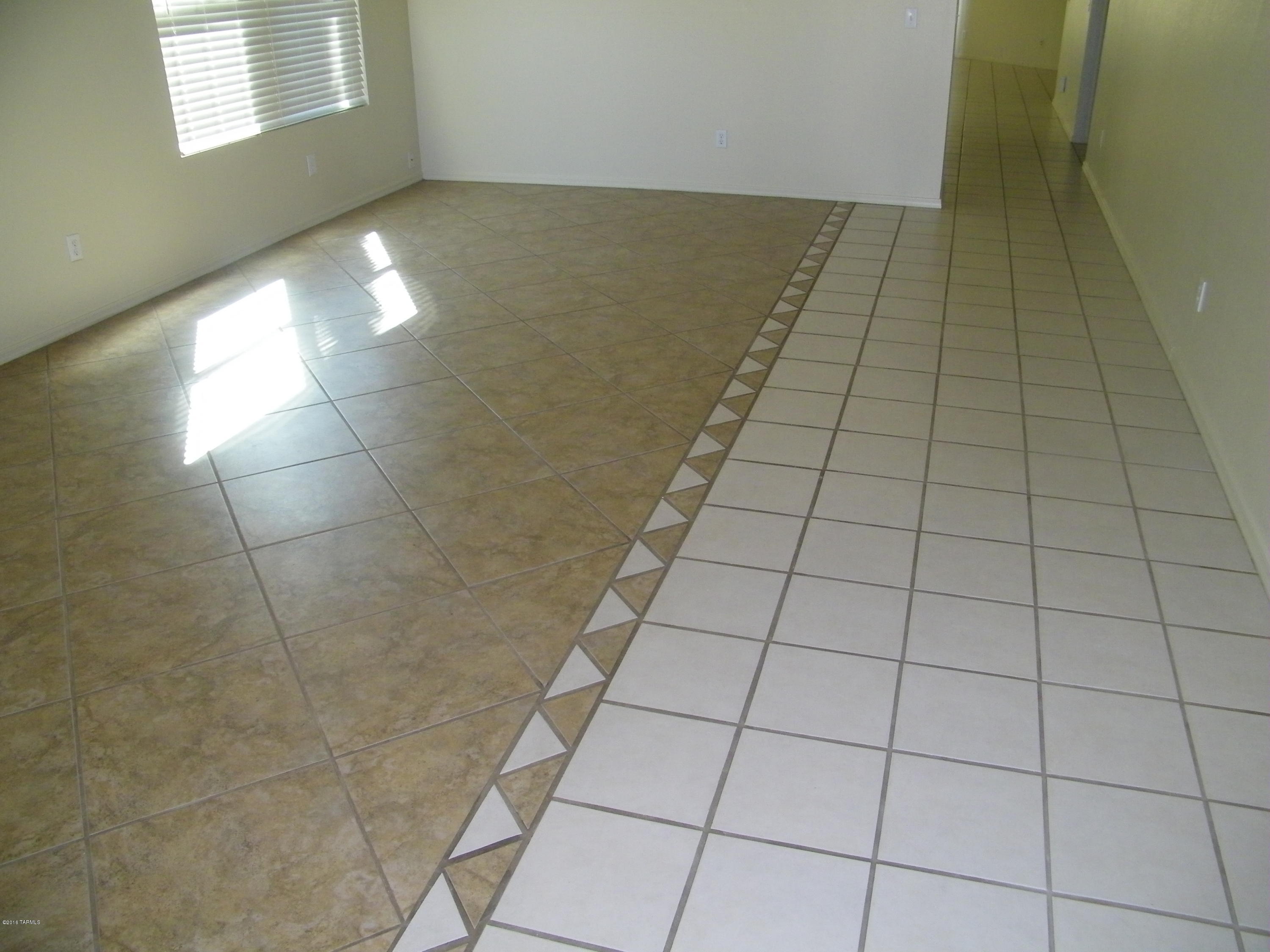 Presidio De Las Montanas - Residential Lease