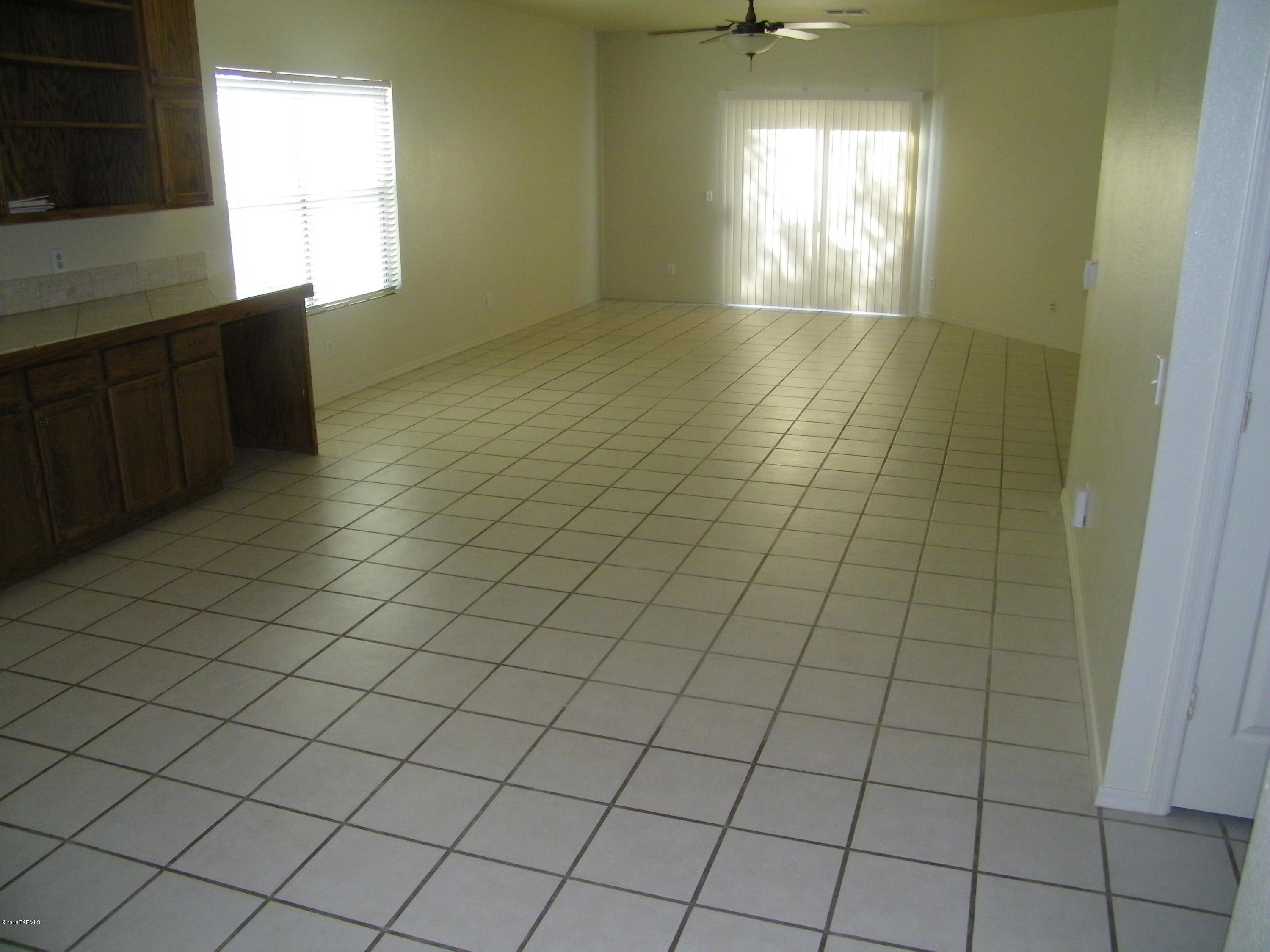 Presidio De Las Montanas - Residential Lease