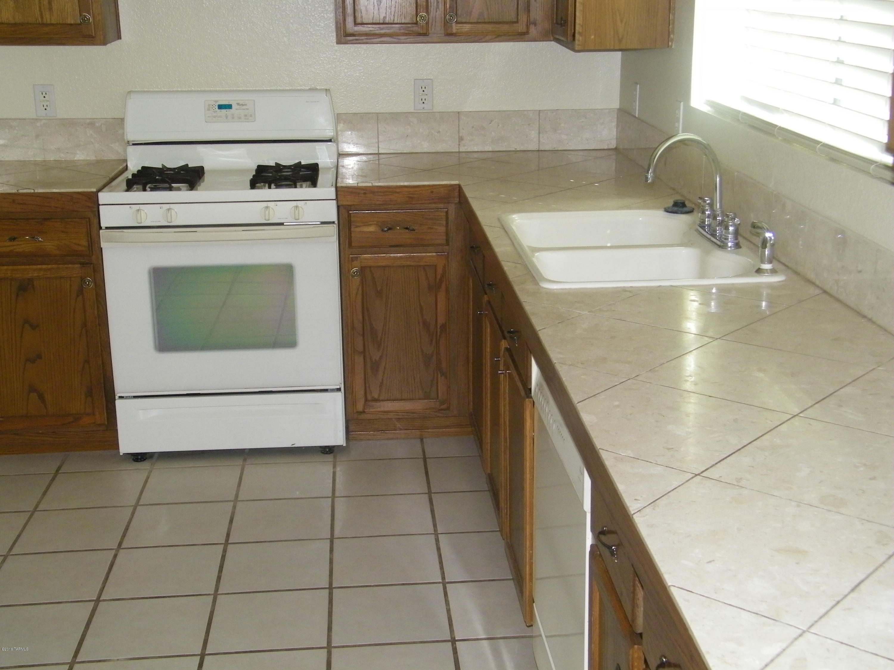 Presidio De Las Montanas - Residential Lease