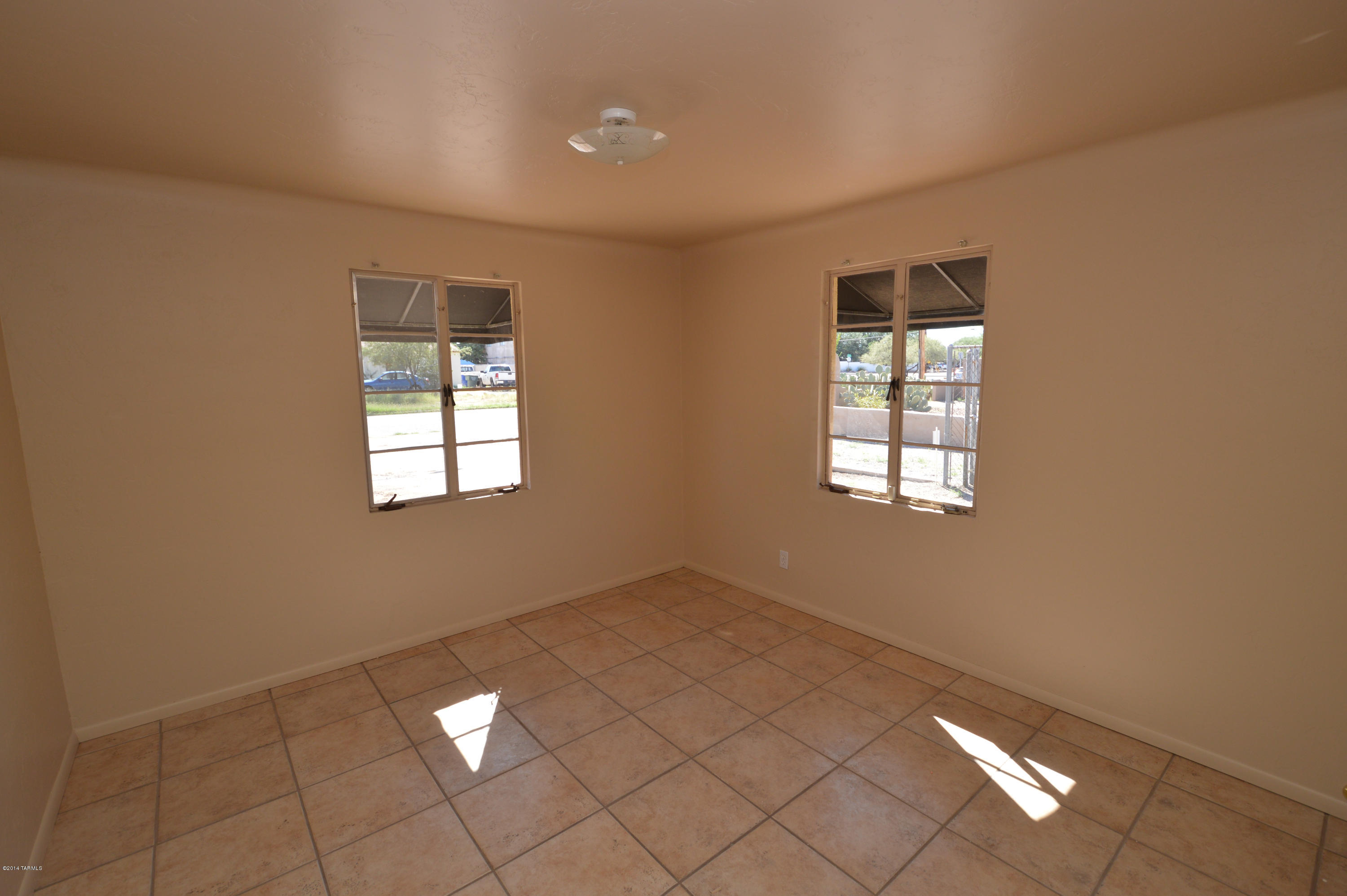 Unsubdivided - Residential Lease
