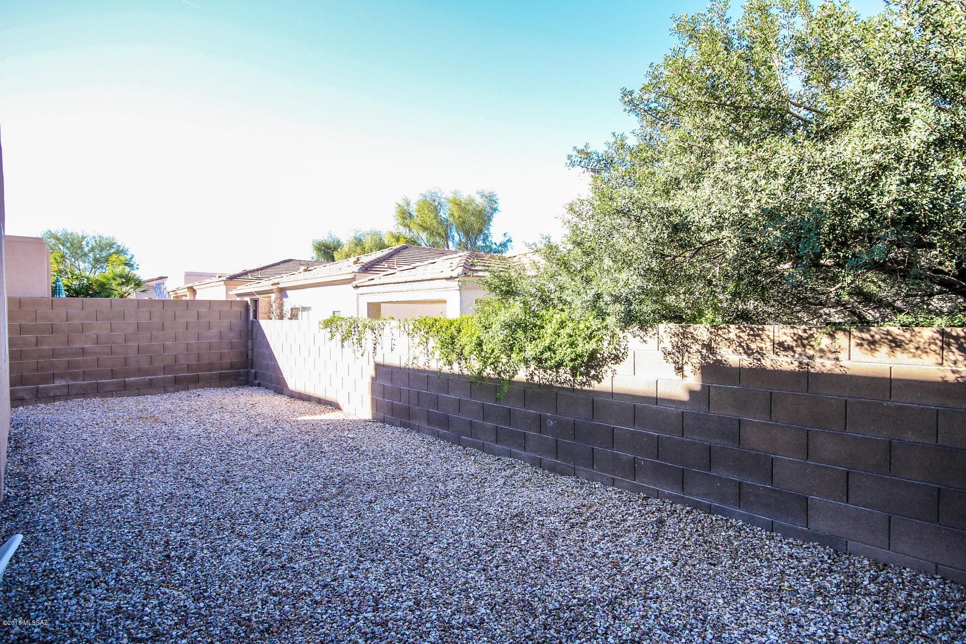 Rancho Esperero (1-343) - Residential