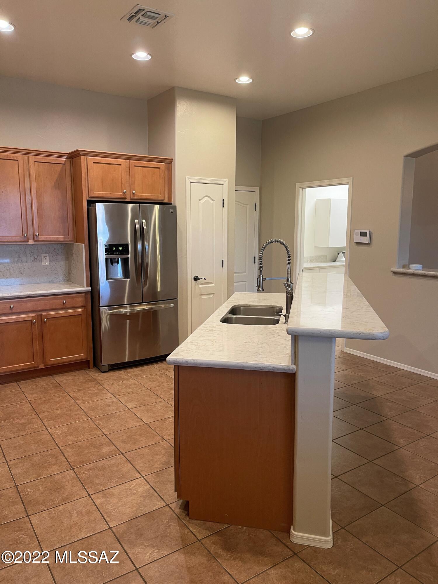 Continental Reserve Blk. 1 & 7 (1-61) - Residential Lease